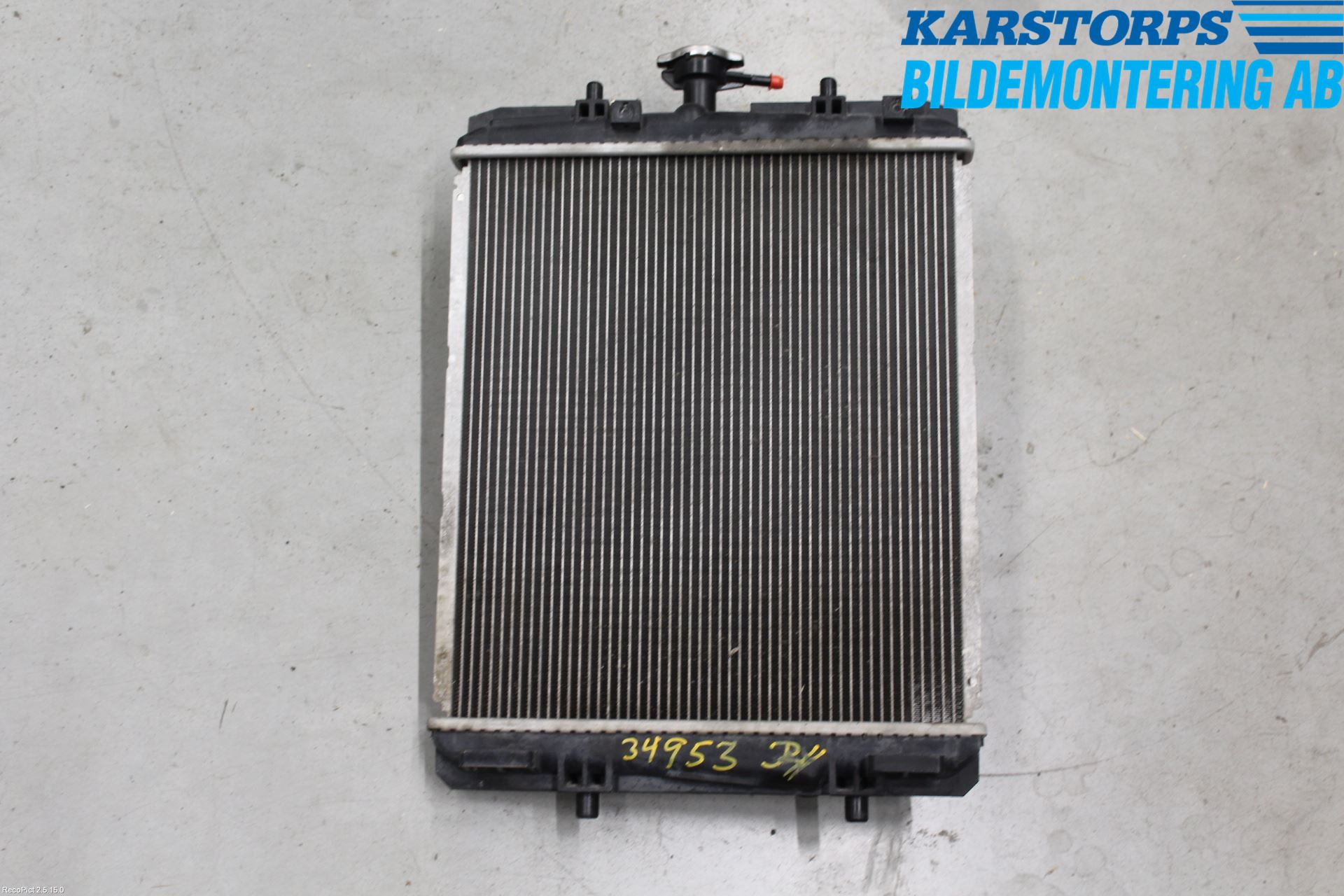 Toyota AYGO 06-14 Radiator Manuell