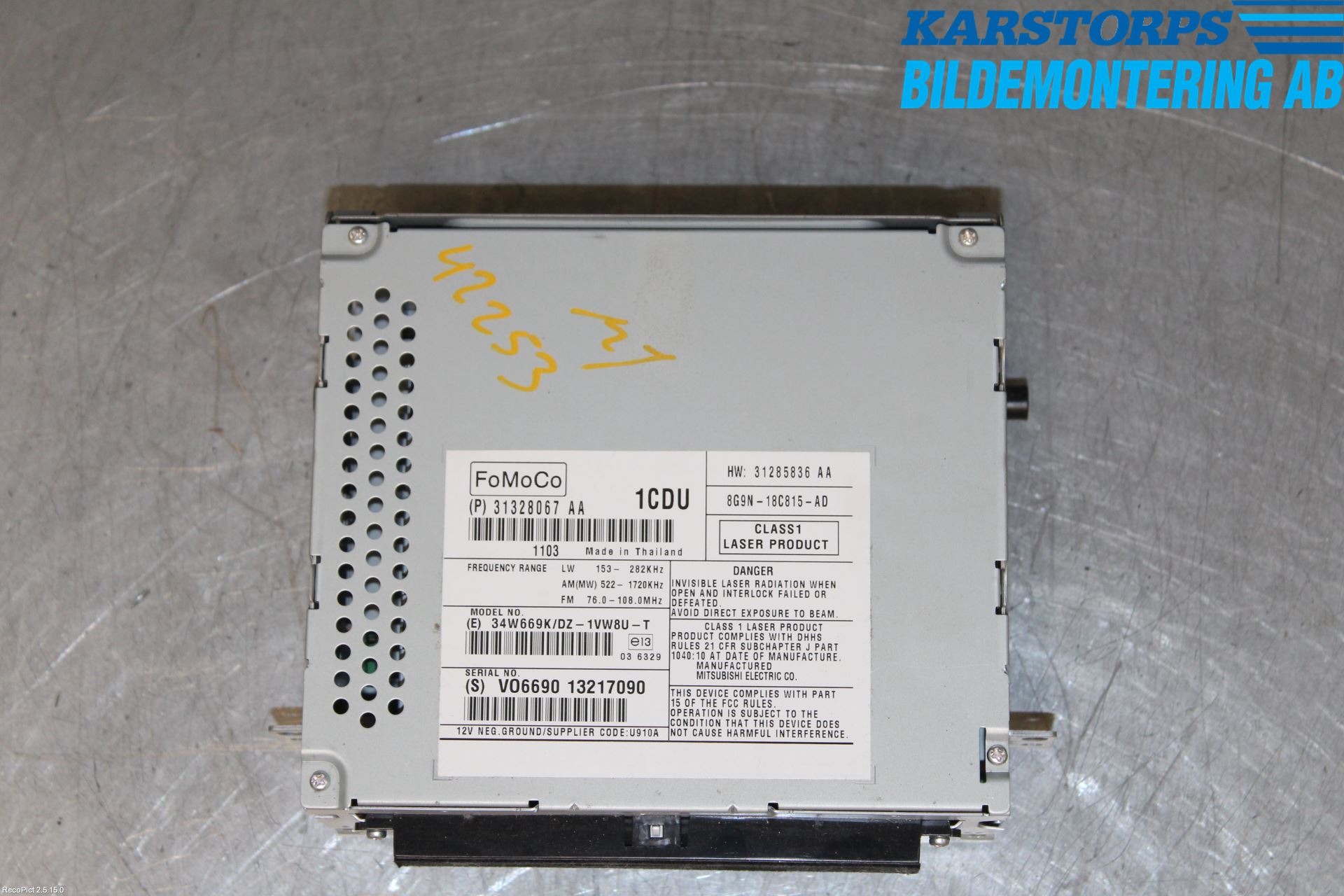 Volvo XC70 08-13 Stereo Radio Med Cd