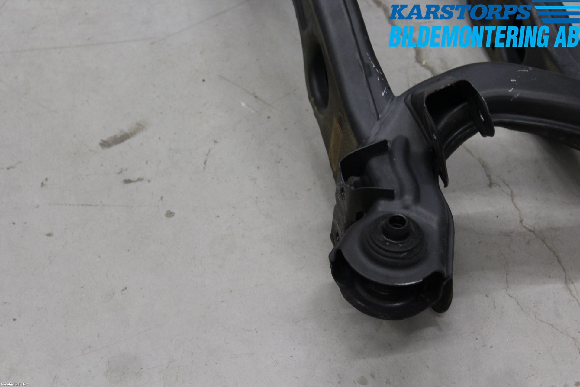 Mercedes-Benz MB A-KLASS (W176) 13-18 Bakaksel Feste Travers-Ramme