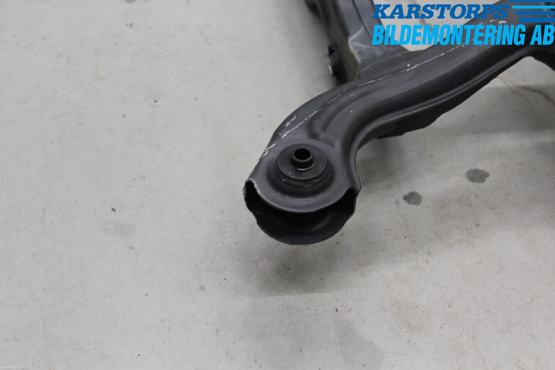 Mercedes-Benz MB A-KLASS (W176) 13-18 Bakaksel Feste Travers-Ramme