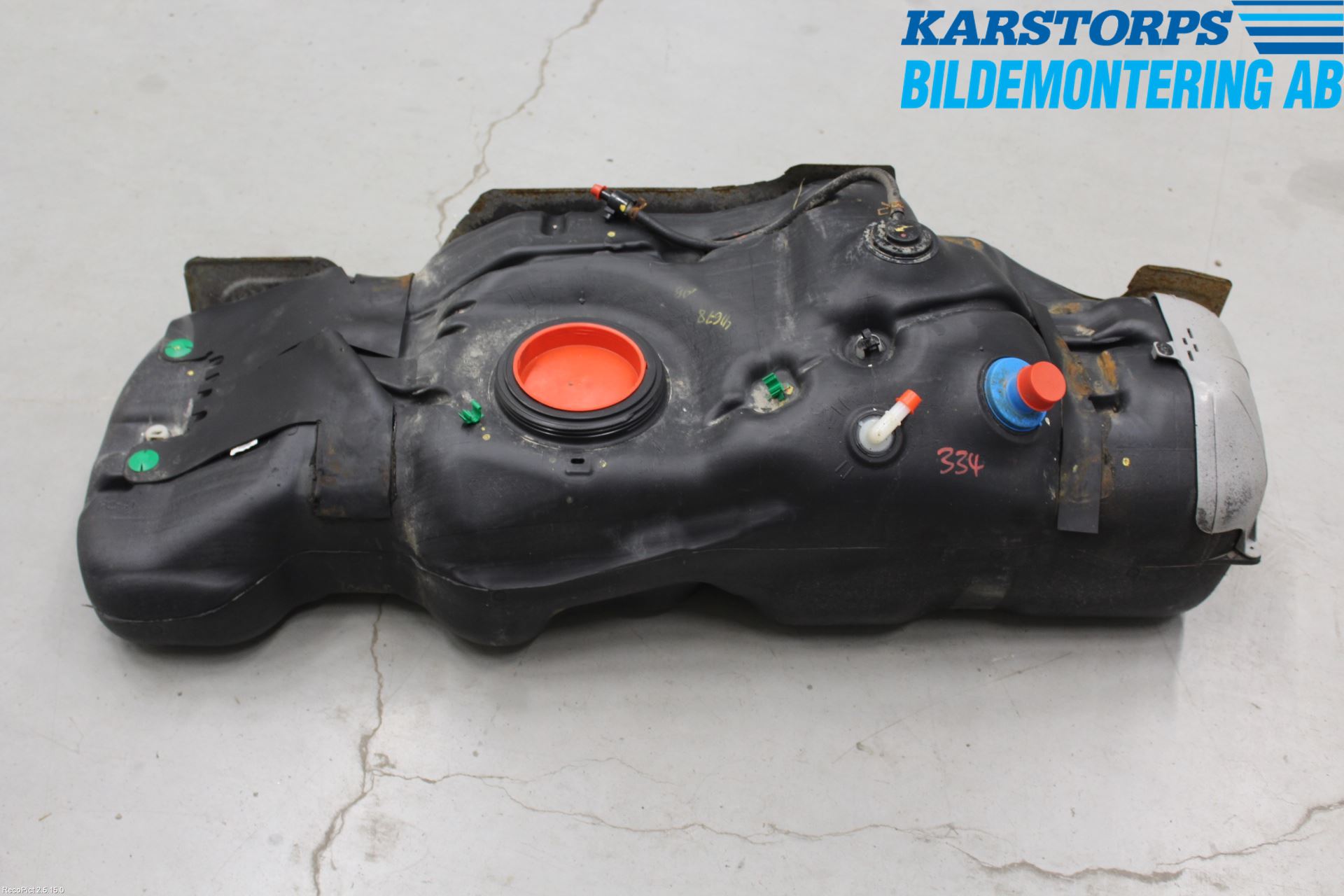 Toyota HILUX 05-16 Drivstofftank Diesel