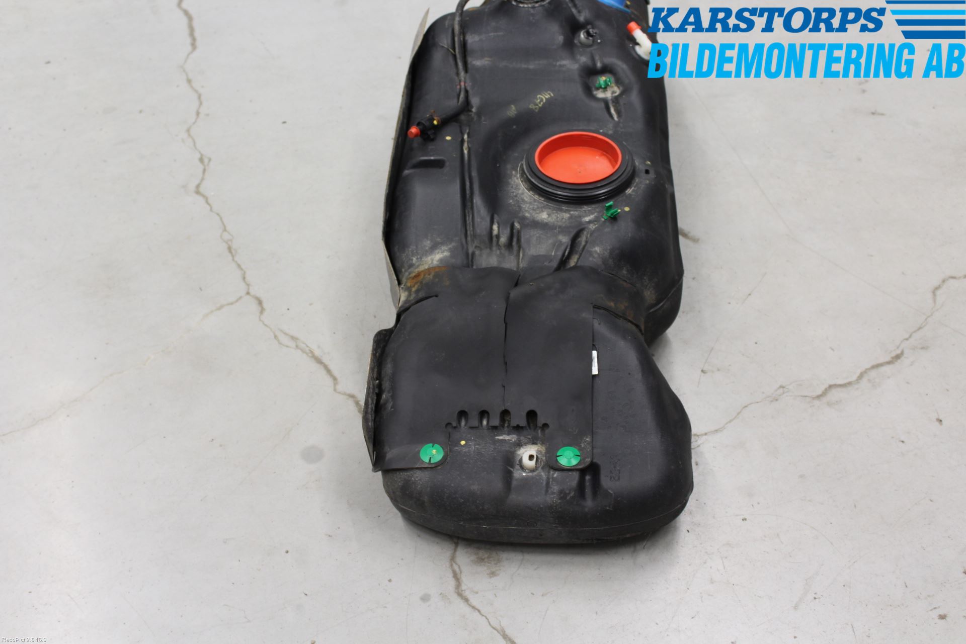 Toyota HILUX 05-16 Drivstofftank Diesel
