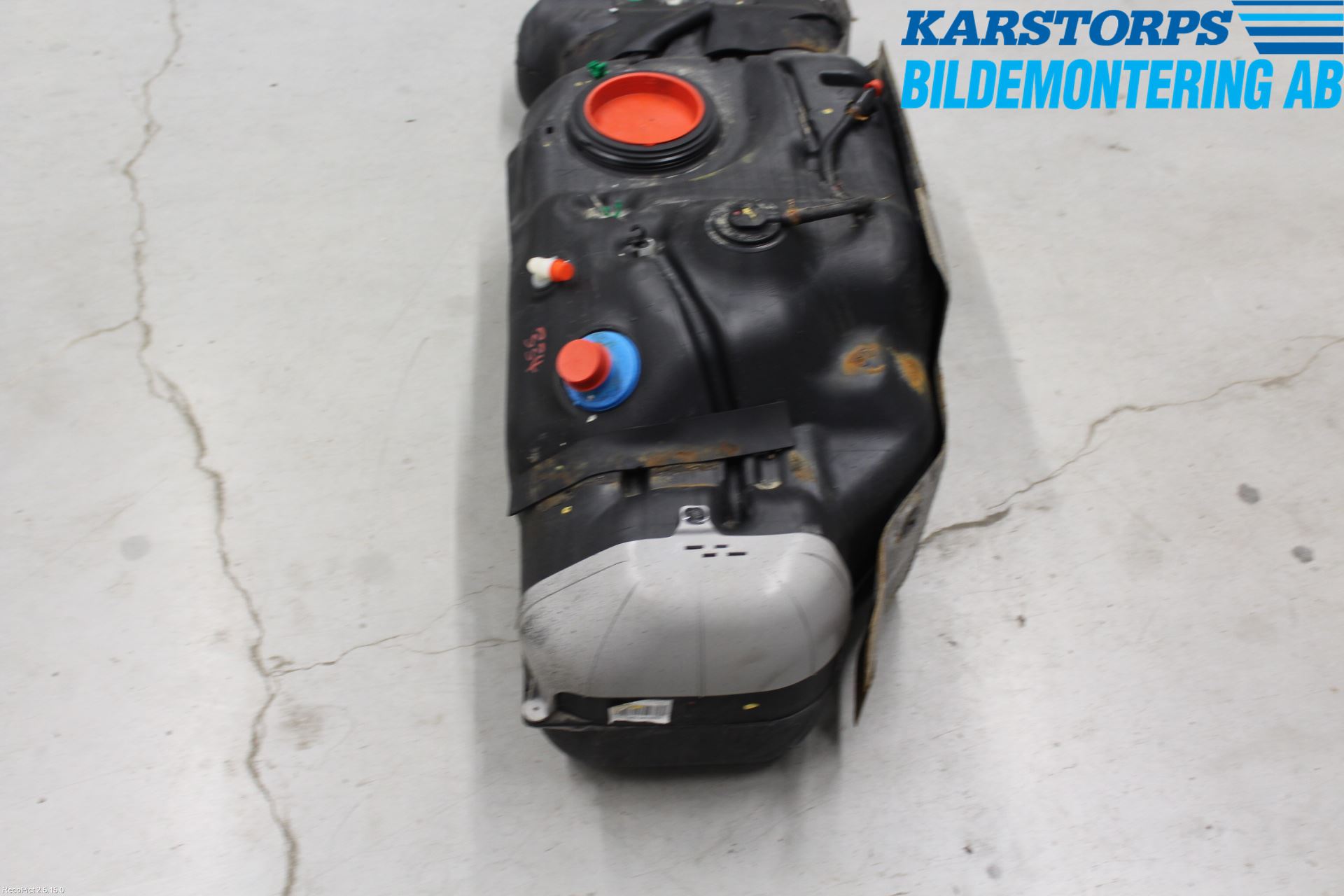 Toyota HILUX 05-16 Drivstofftank Diesel