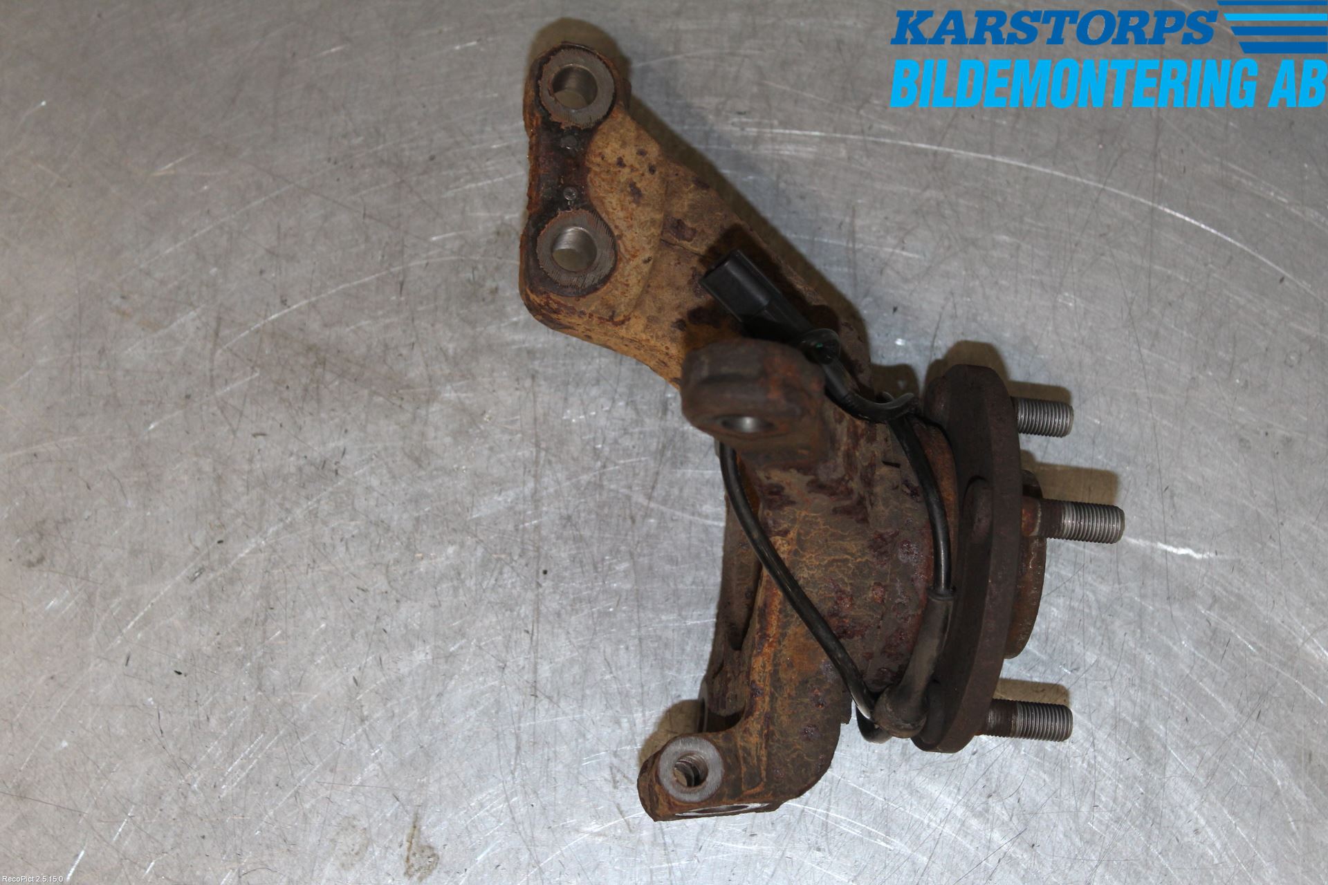 Nissan MICRA 11-16 Spindel Hf