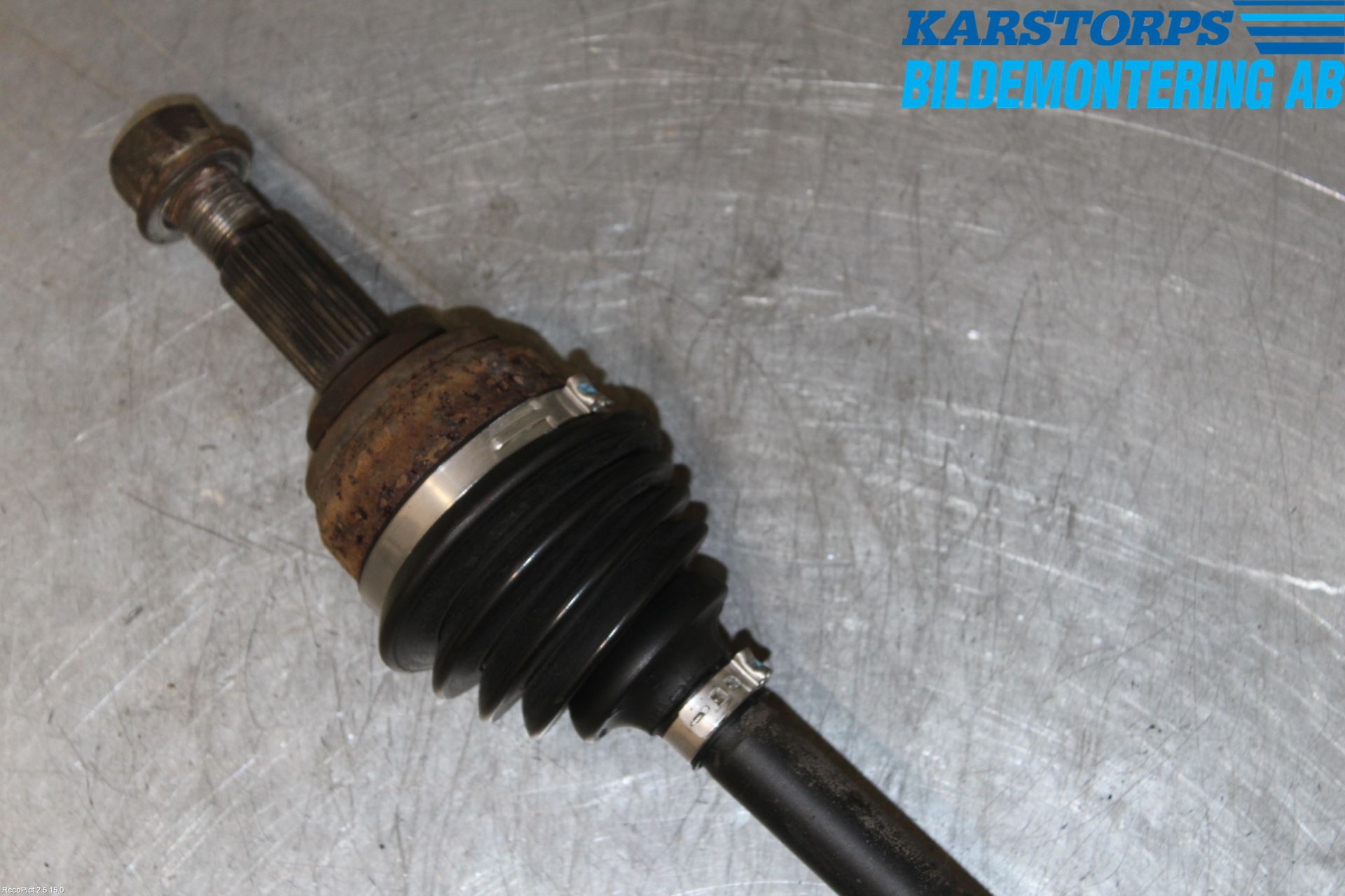 Nissan MICRA 11-16 Drivaksel Foran Kompl Høyre