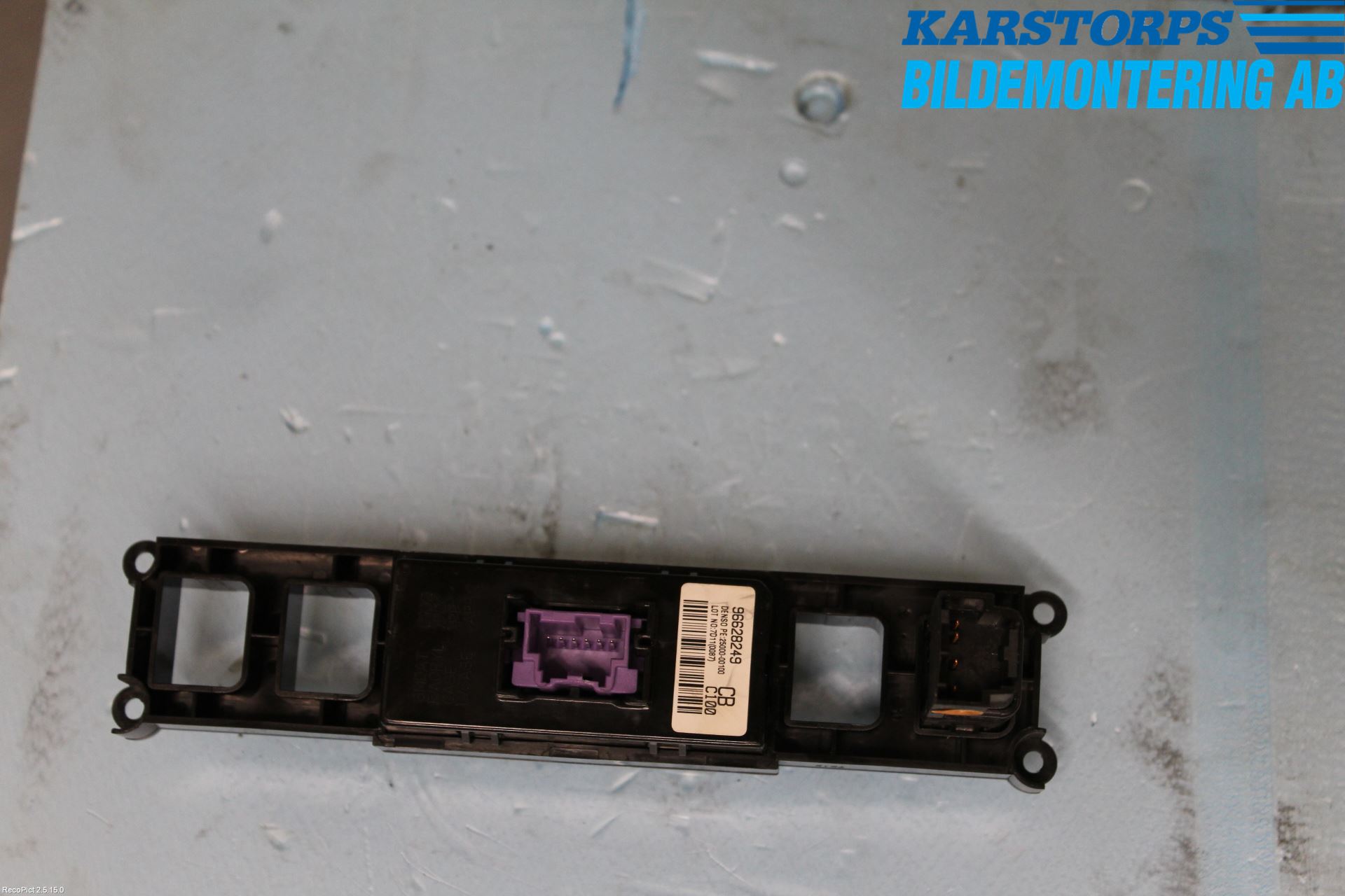 Chevrolet CAPTIVA Instr Klokke