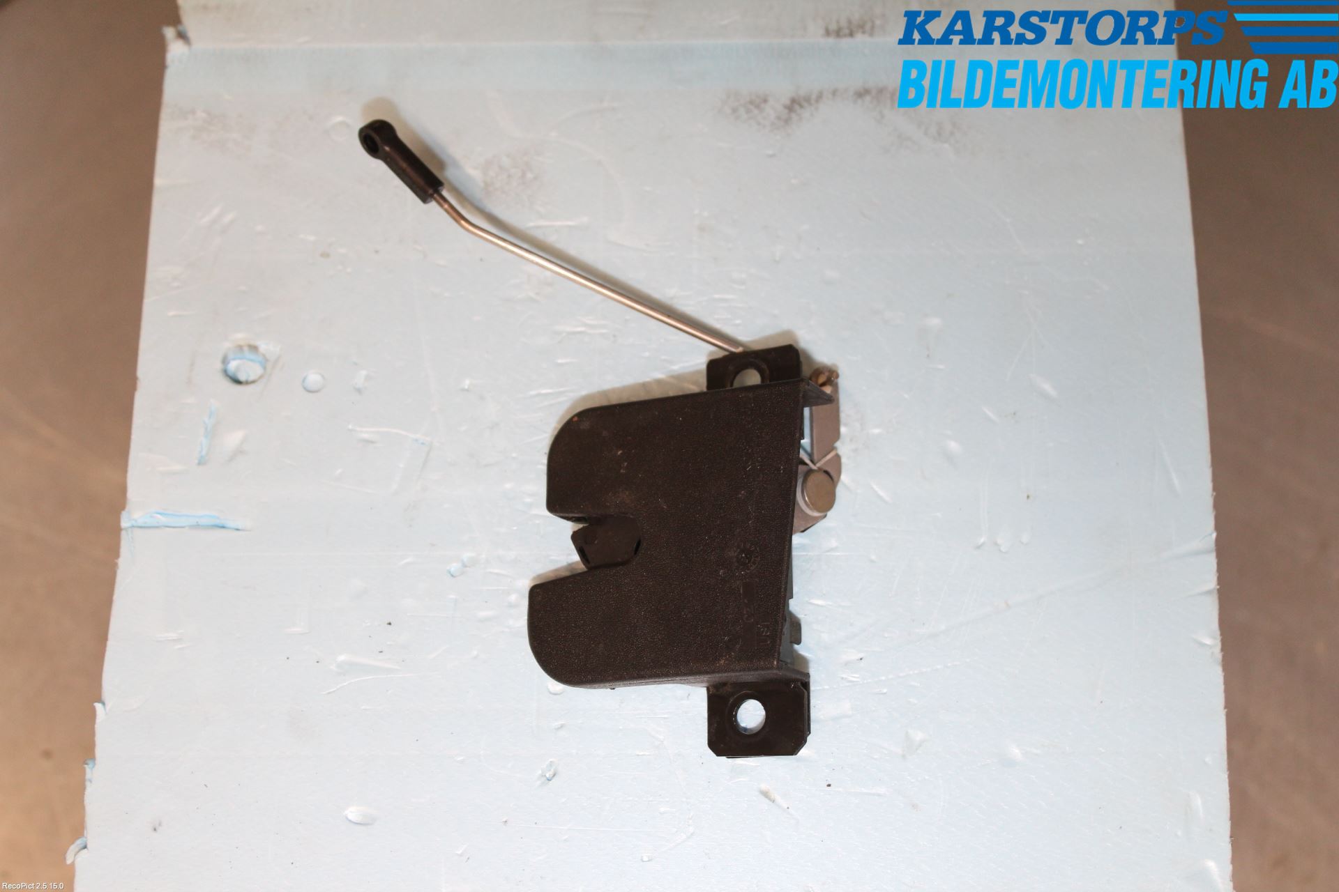 Volkswagen VW CADDY 11-15 Bakluke-Lokk Låsekasse