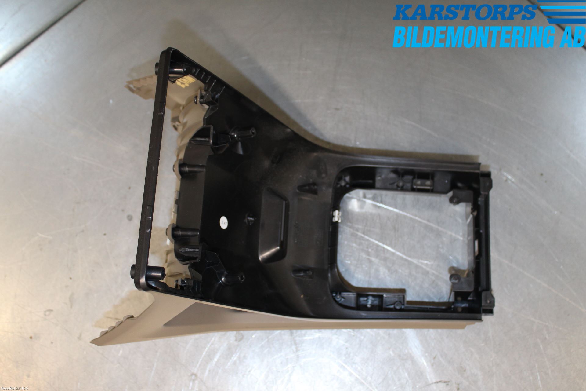 Volvo V70 08-13 Instrumentkonsoll Midt