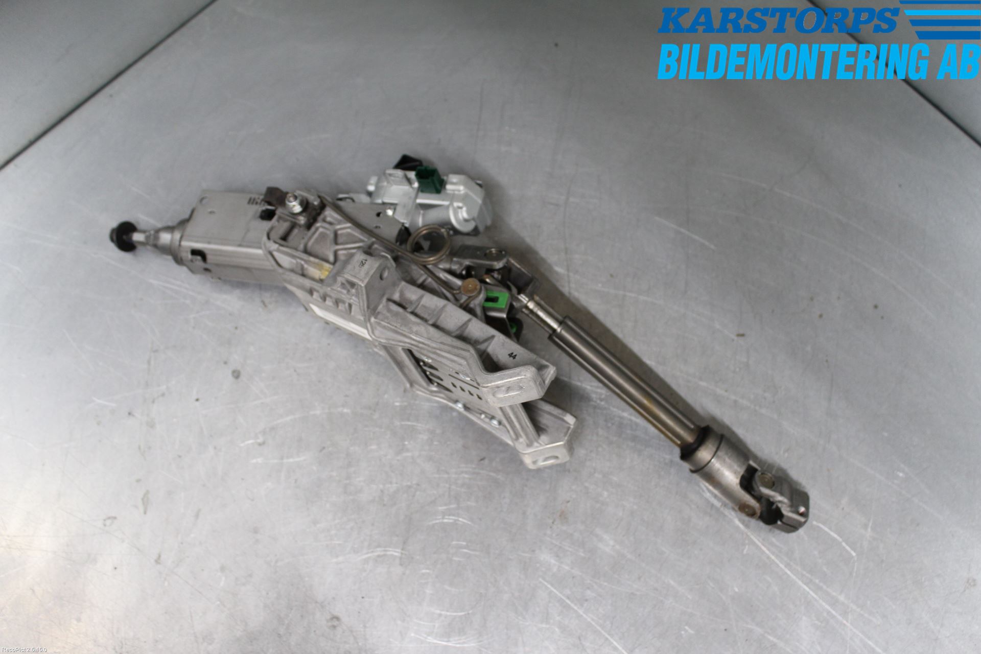 Volvo V70 08-13 Rattakselaggregat Justerbart