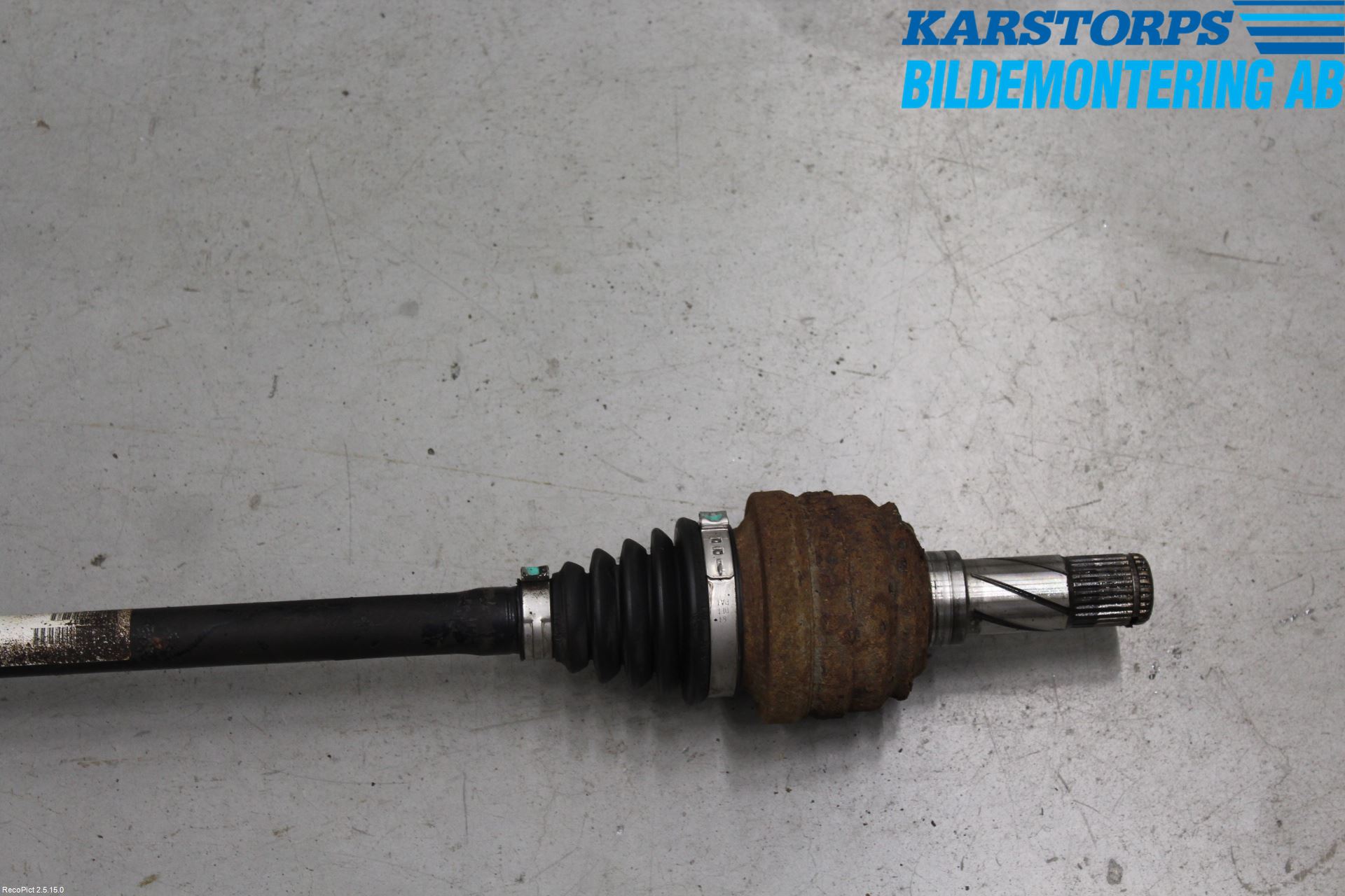 Volvo XC70 05-07 Drivaksel Bak Kompl Høyre