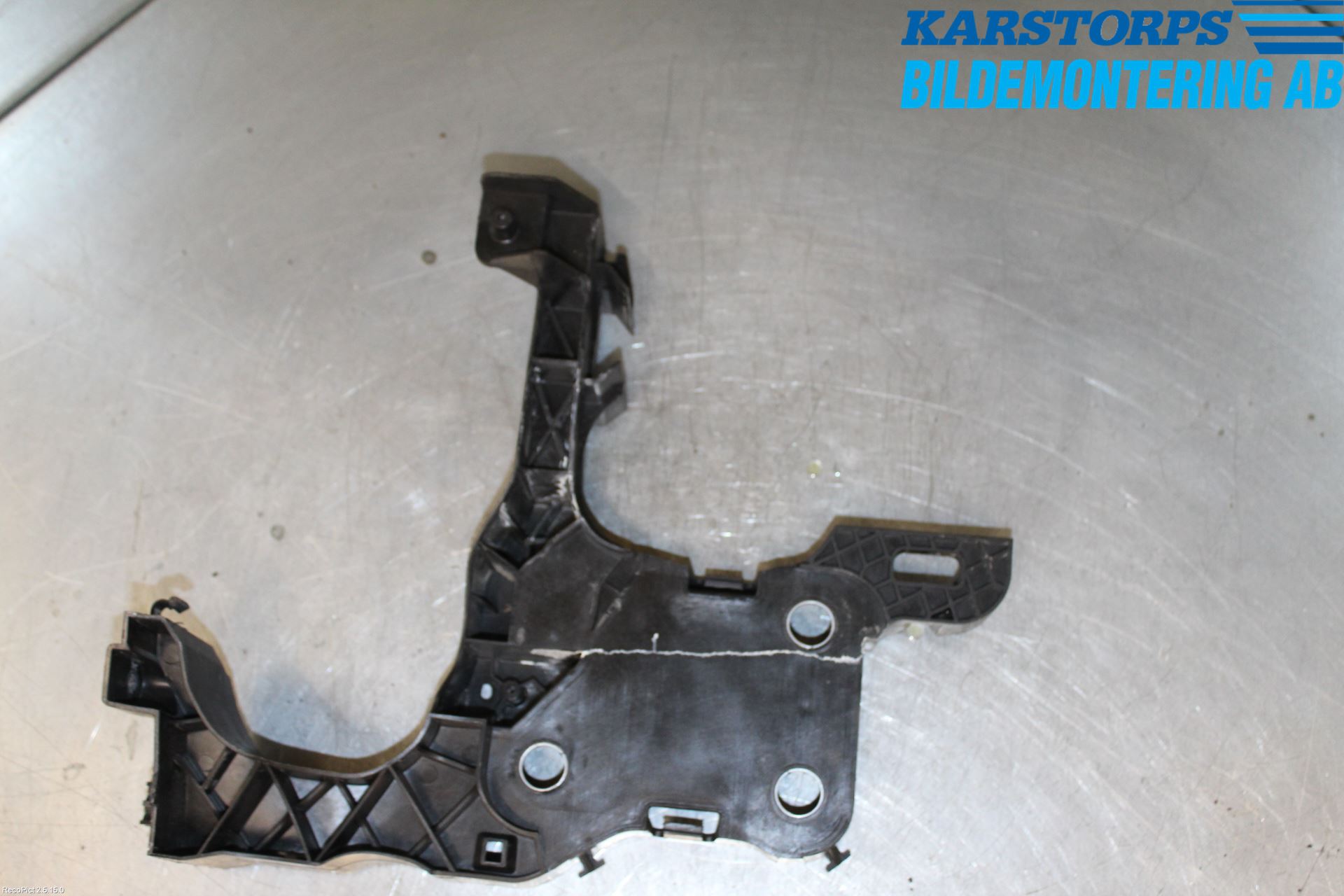 Renault MÉGANE II  03-05 Frontplate Nedre