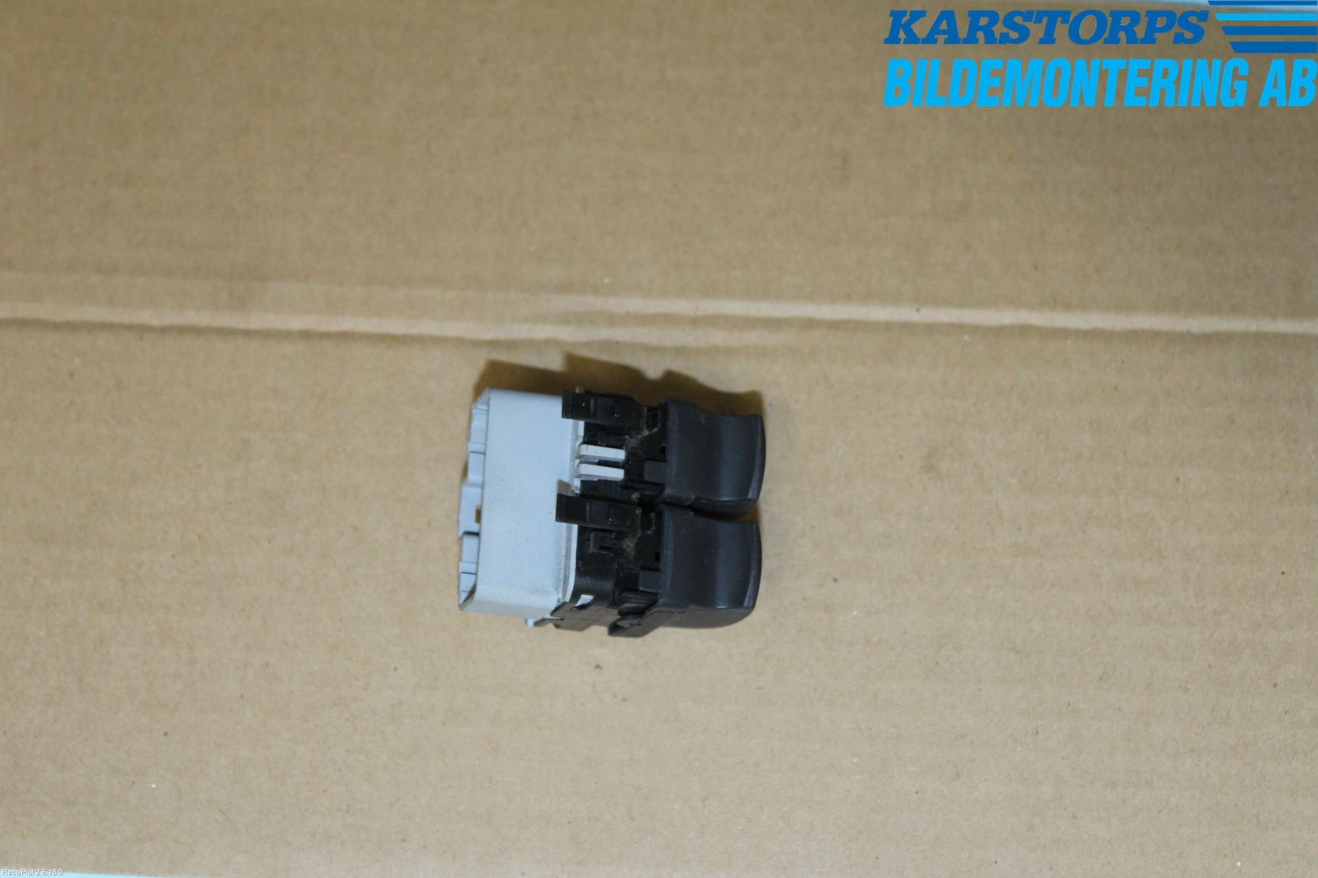 Renault CLIO III  09-12 Bryter Vindusheis