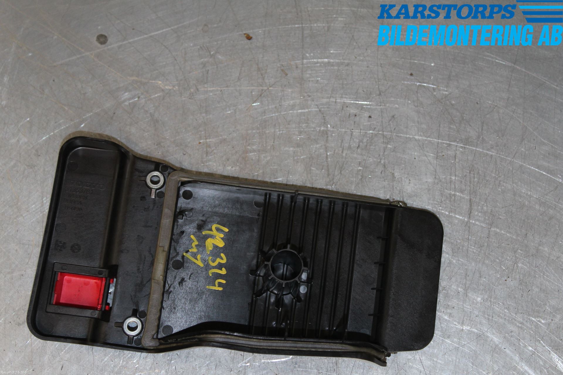 Volvo XC90/RECHARGE 16- Batterikasse - Feste - Holder