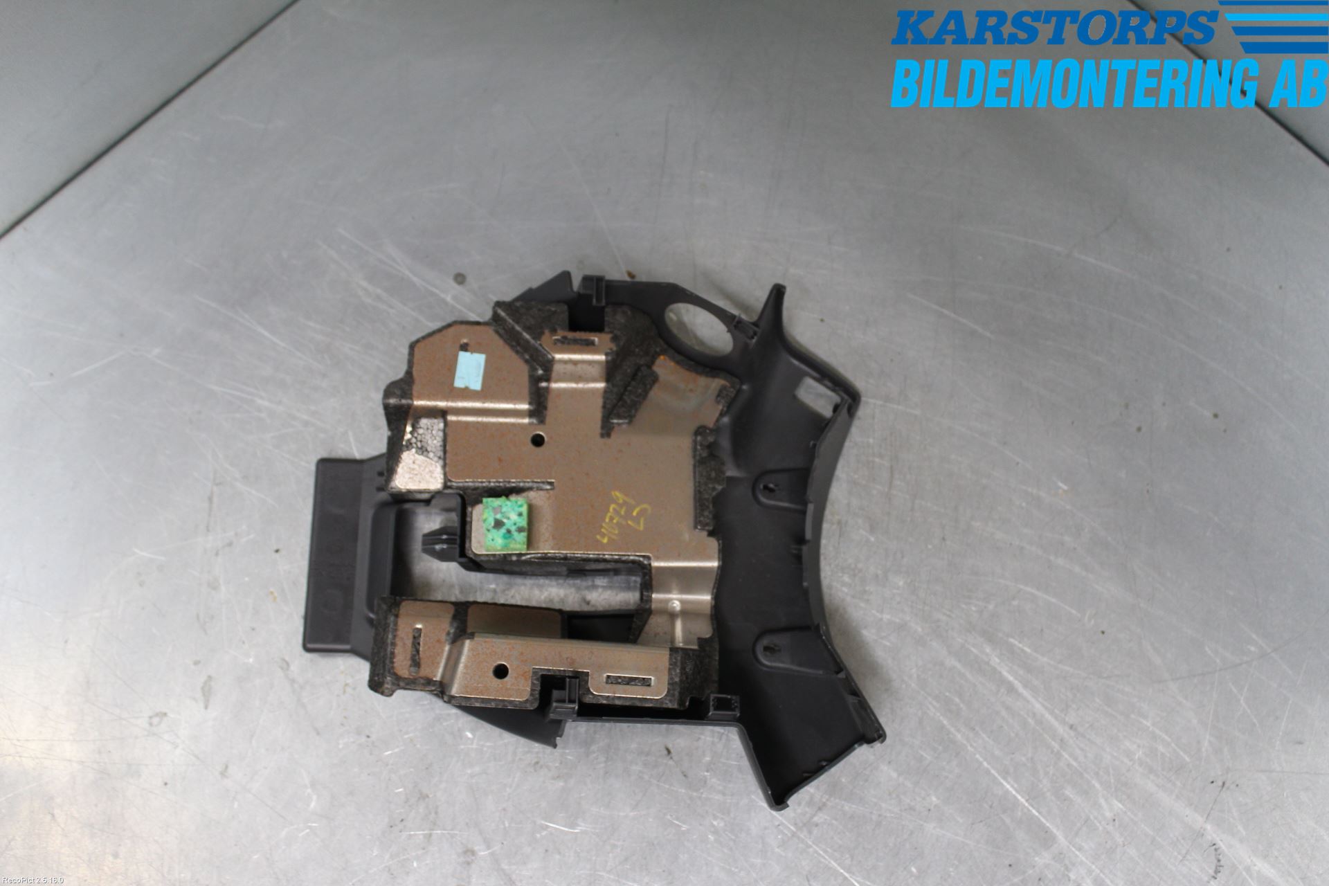 Renault CLIO III  09-12 Rattdeksel - Deksler