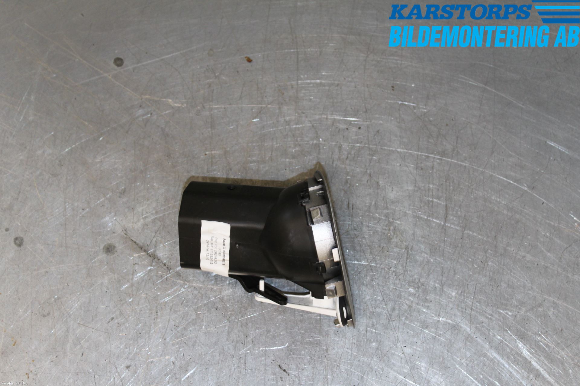Renault CLIO III  09-12 Dashbord Kanal - Dyse
