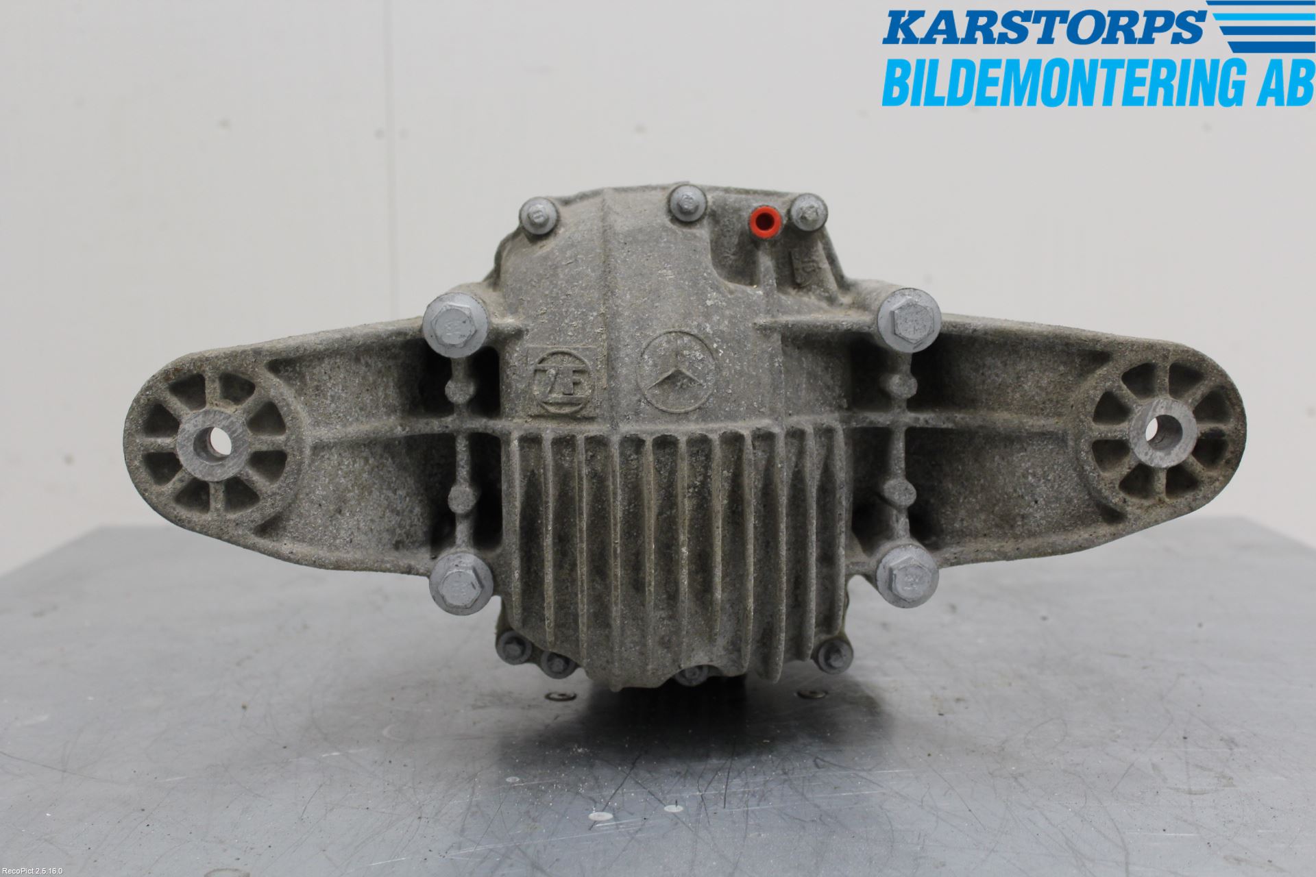 Mercedes-Benz MB ML (W164) 05-11 Bakaksel Kardang Bak -Diff