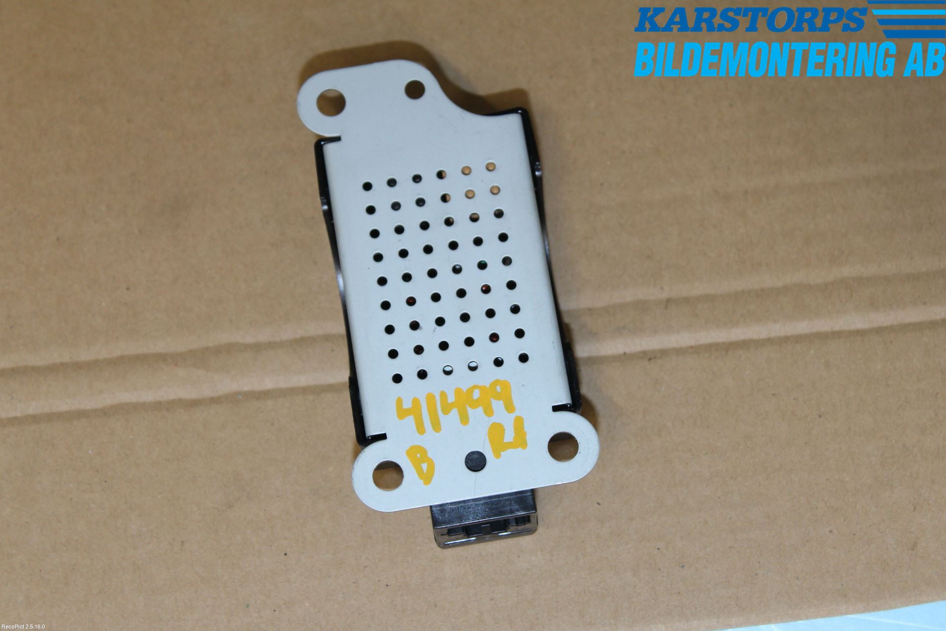 Volkswagen VW GOLF VI 09-13 Stereo Antenneforsterker
