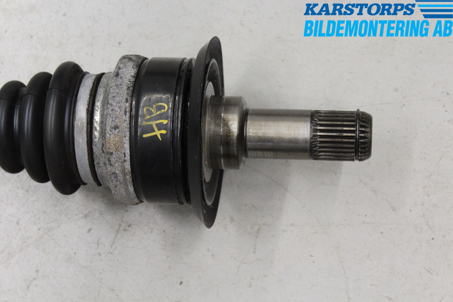 BMW 3 F30/F31/F80 12-19 Drivaksel Bak Kompl Høyre