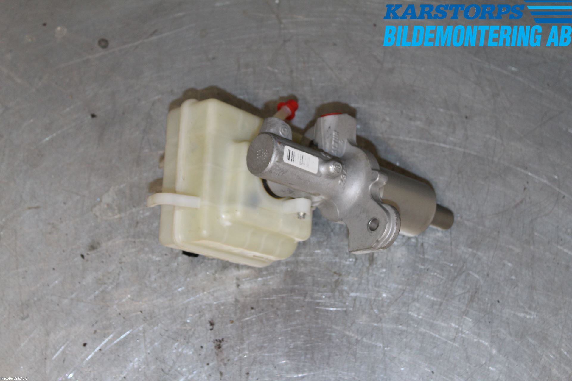 BMW 5 E60/61 Sed/Tou 02-10 Brems Hovedsylinder