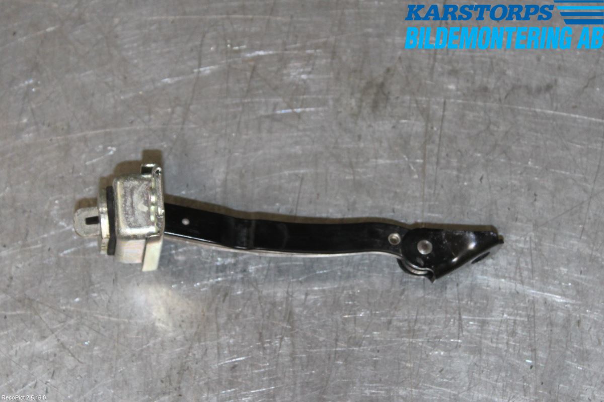 Nissan QASHQAI 14-17 Dørstopper