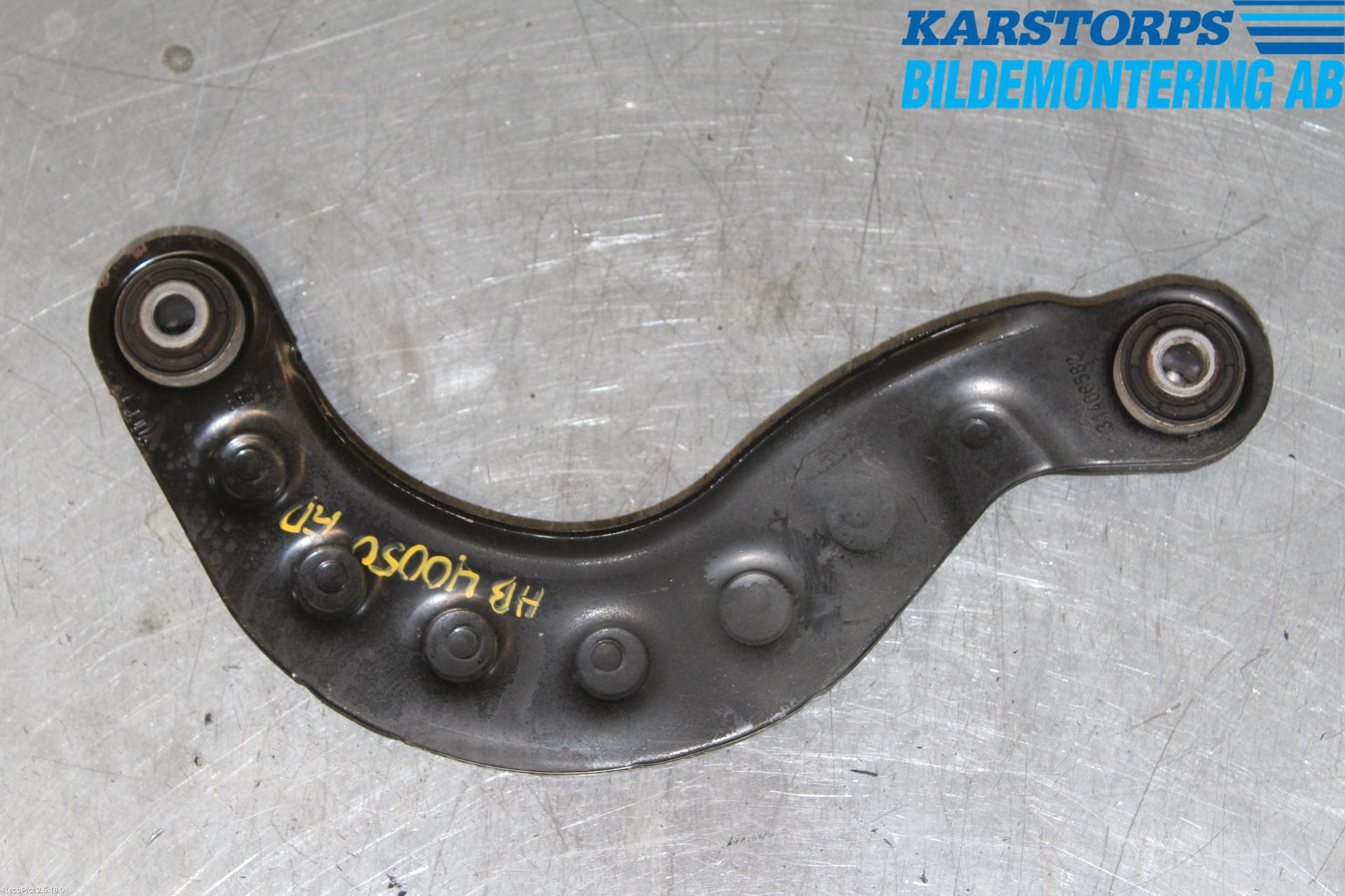 Volvo V40 12-19 Bærearm Bak Høyre Øvre