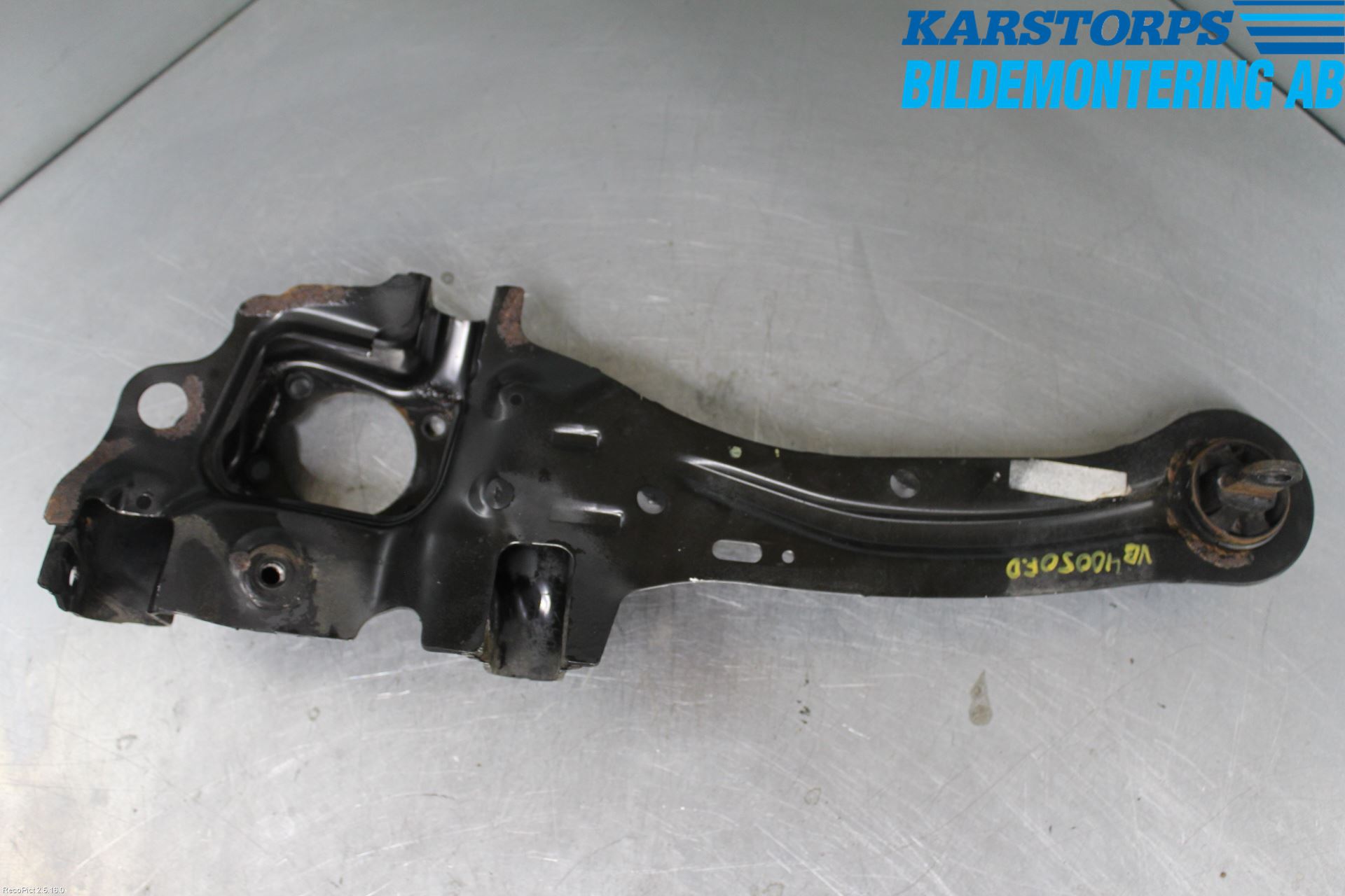 Volvo V40 12-19 Bærearm Bak Venstre