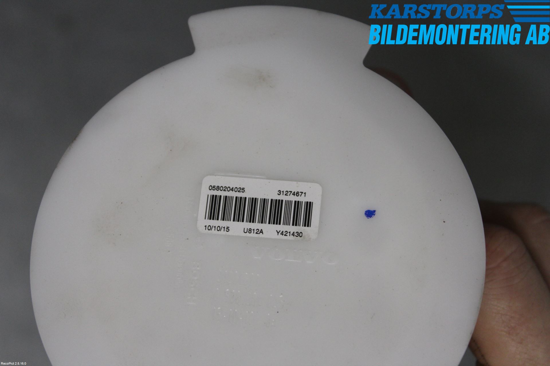 Volvo V60 14-18 Giver Drivstofftank