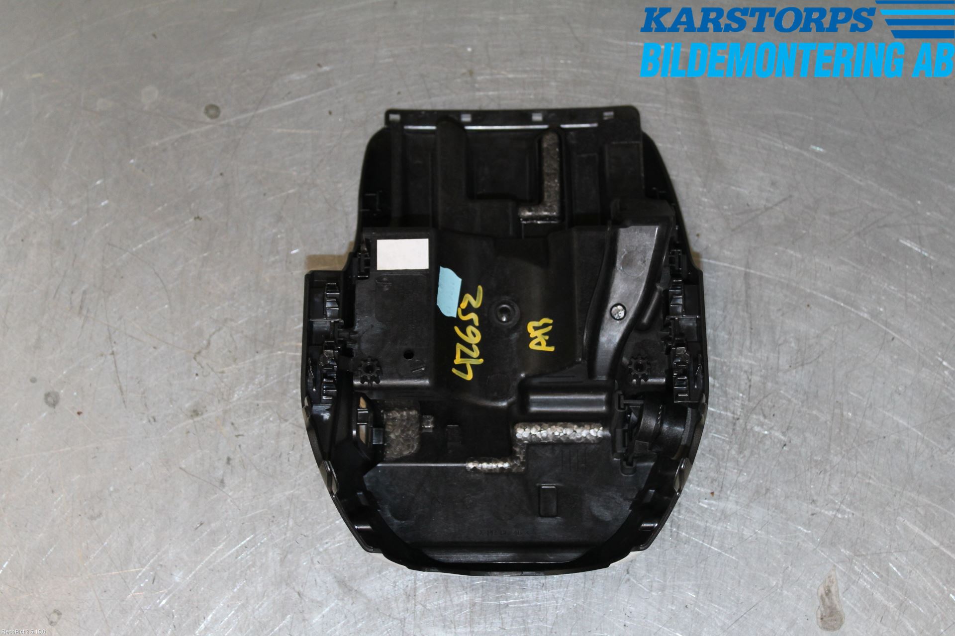 BMW 5 F10/F11/F18 09-17 Rattdeksel - Deksler