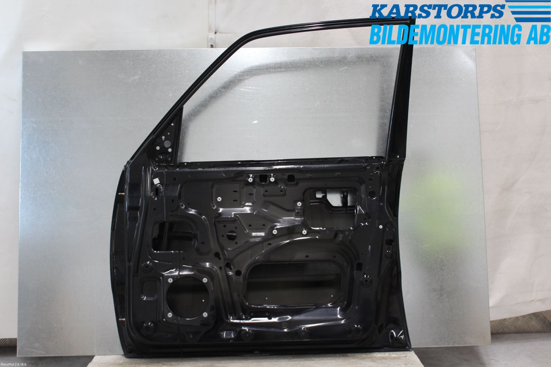 Mitsubishi PAJERO 06-15 Dør 4D Foran Høyre