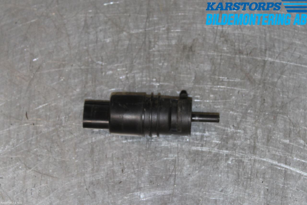 BMW 5 F10/F11/F18 09-17 Spylerpumpe Bakluke