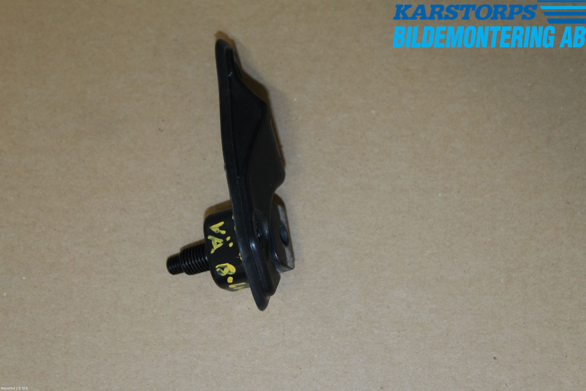 BMW 5 F10/F11/F18 09-17 Bakluke Hengsel Venstre