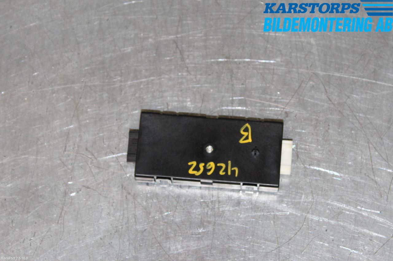 BMW 5 F10/F11/F18 09-17 Stereo Antenneforsterker