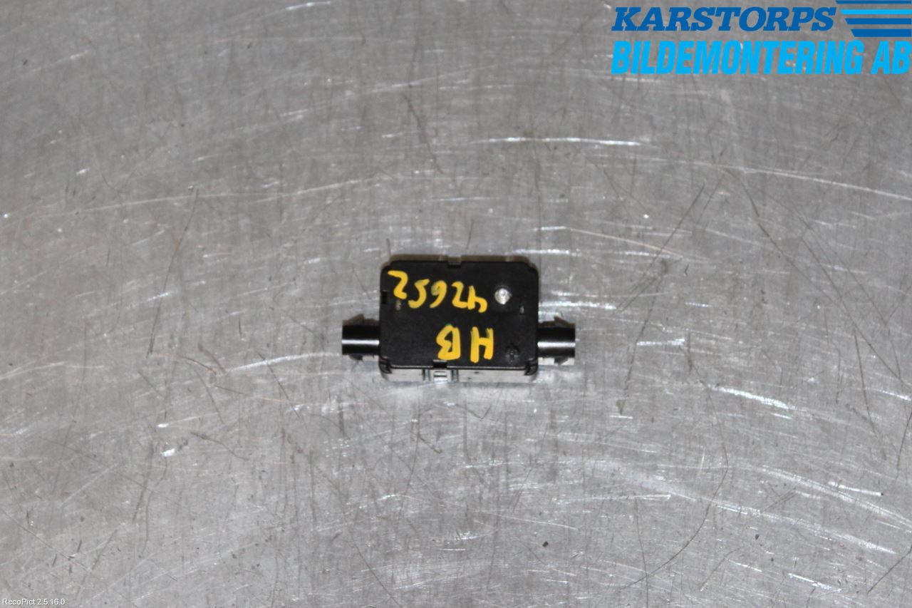 BMW 5 F10/F11/F18 09-17 Stereo Antenneforsterker