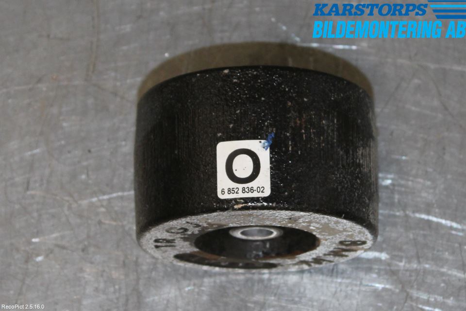 BMW 5 F10/F11/F18 09-17 Vibrasjonsdemper