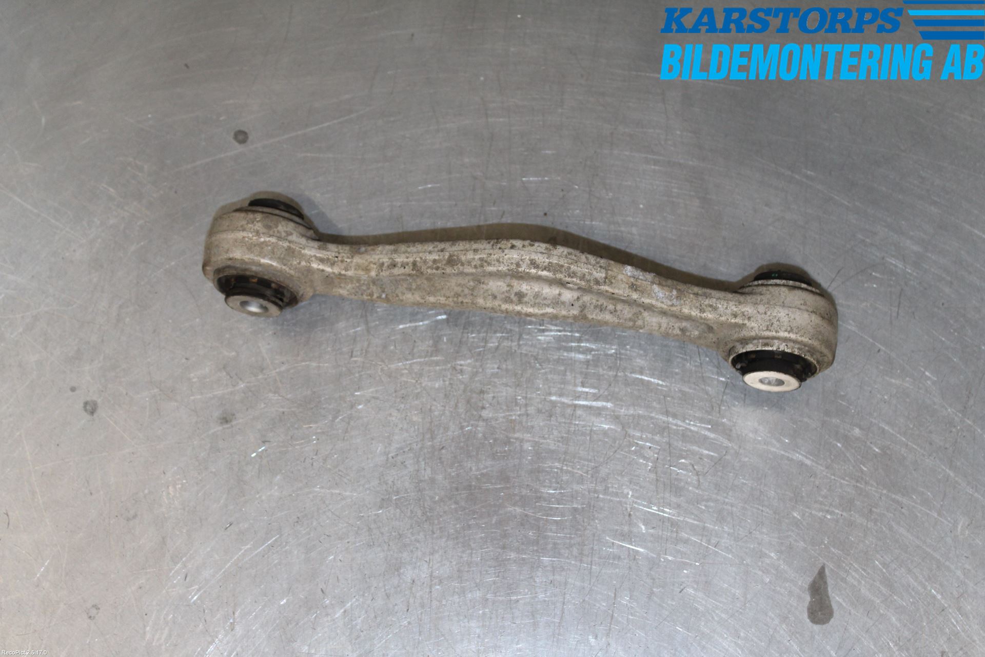 BMW 5 F10/F11/F18 09-17 Bærearm Bak Høyre Øvre