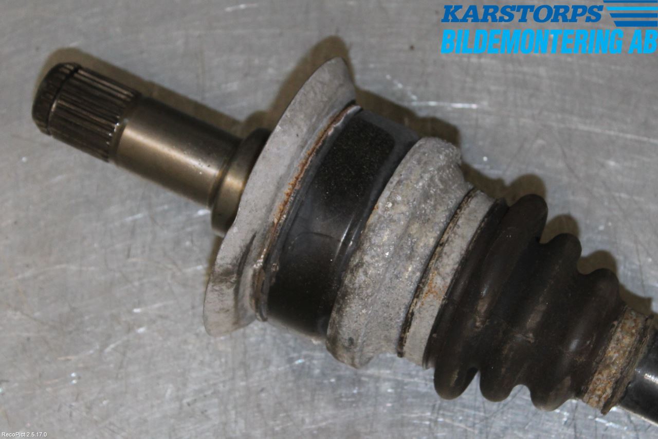 BMW 5 F10/F11/F18 09-17 Drivaksel Bak Kompl Høyre