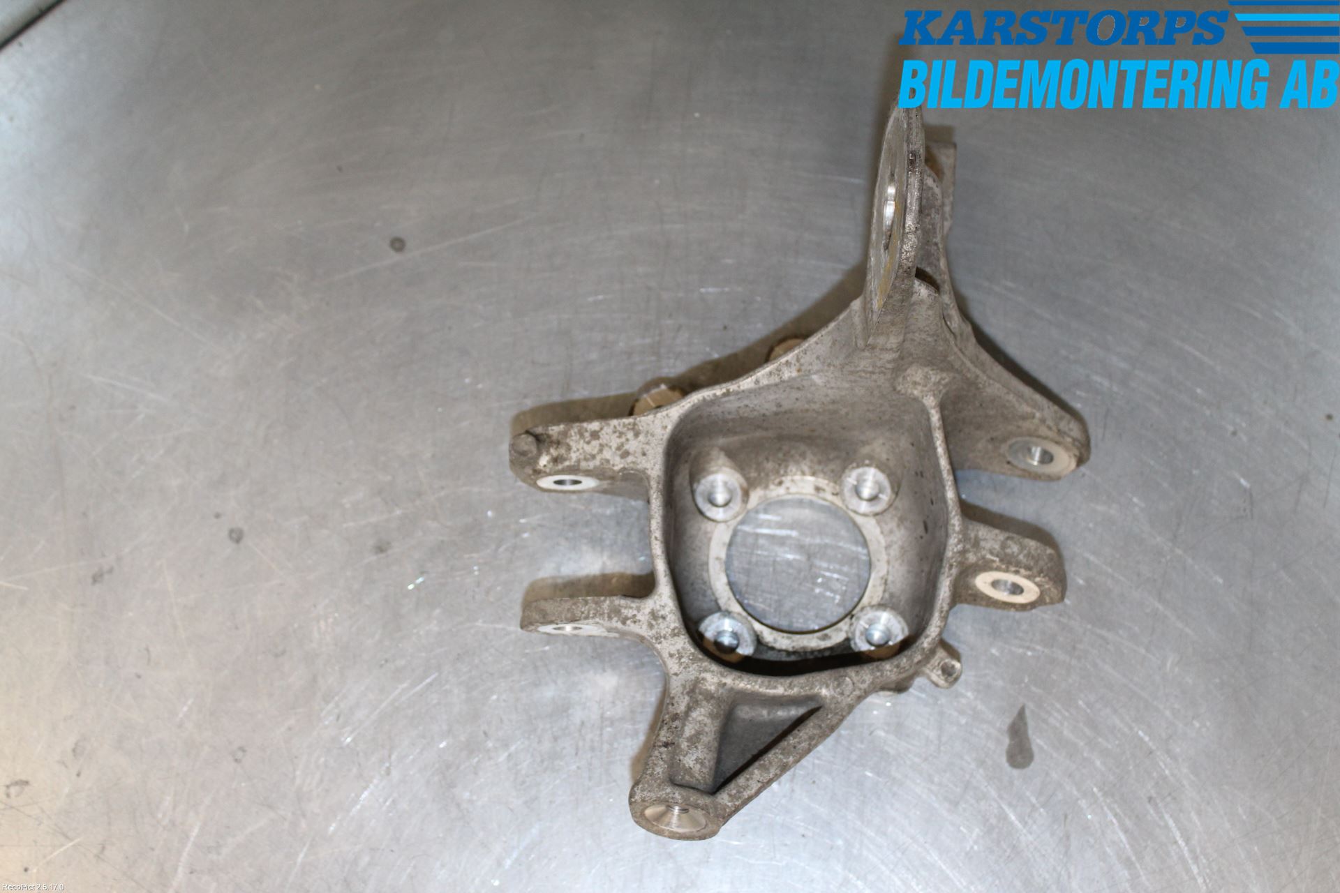 BMW 5 F10/F11/F18 09-17 Spindel Hb