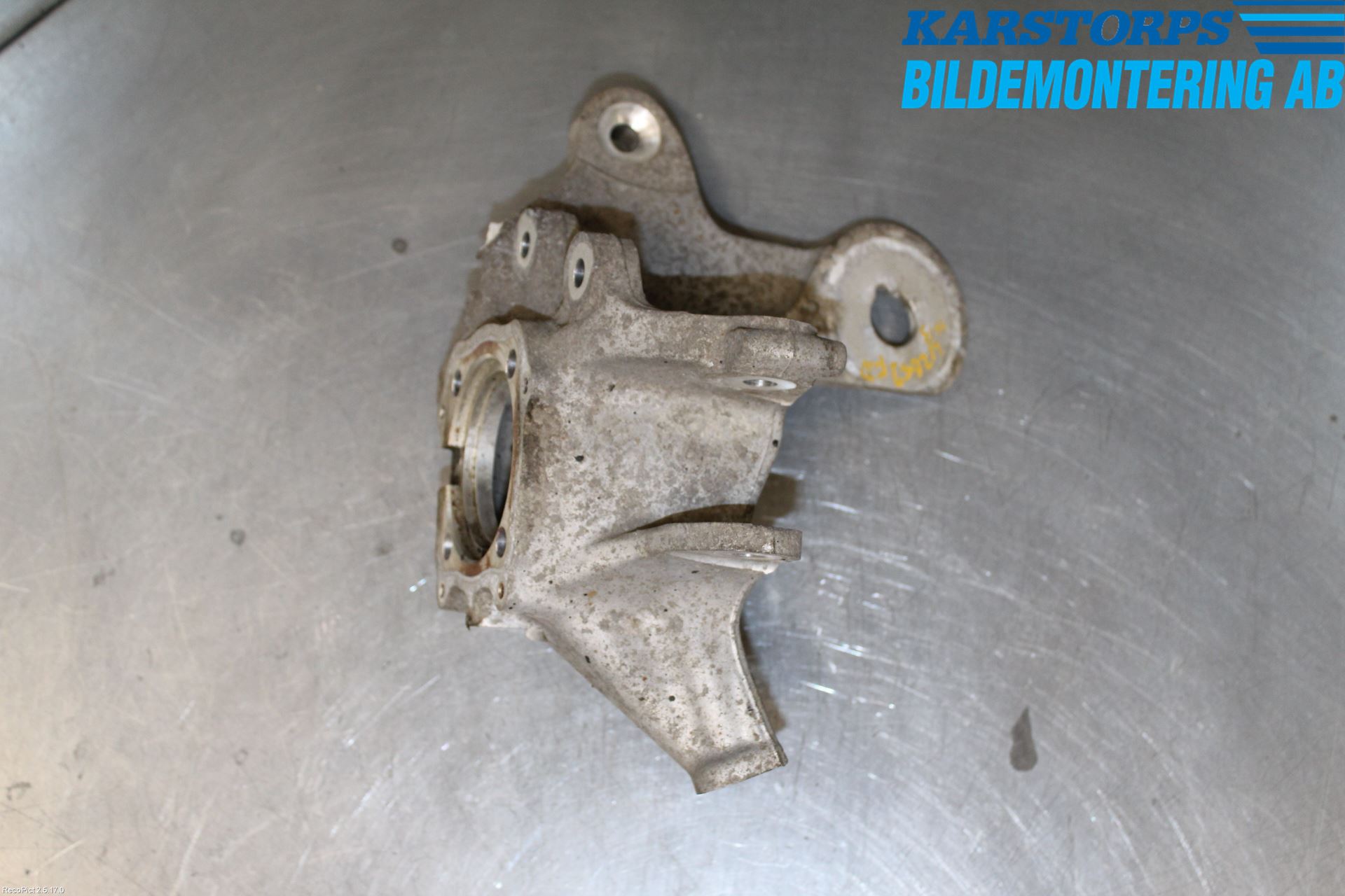 BMW 5 F10/F11/F18 09-17 Spindel Hb