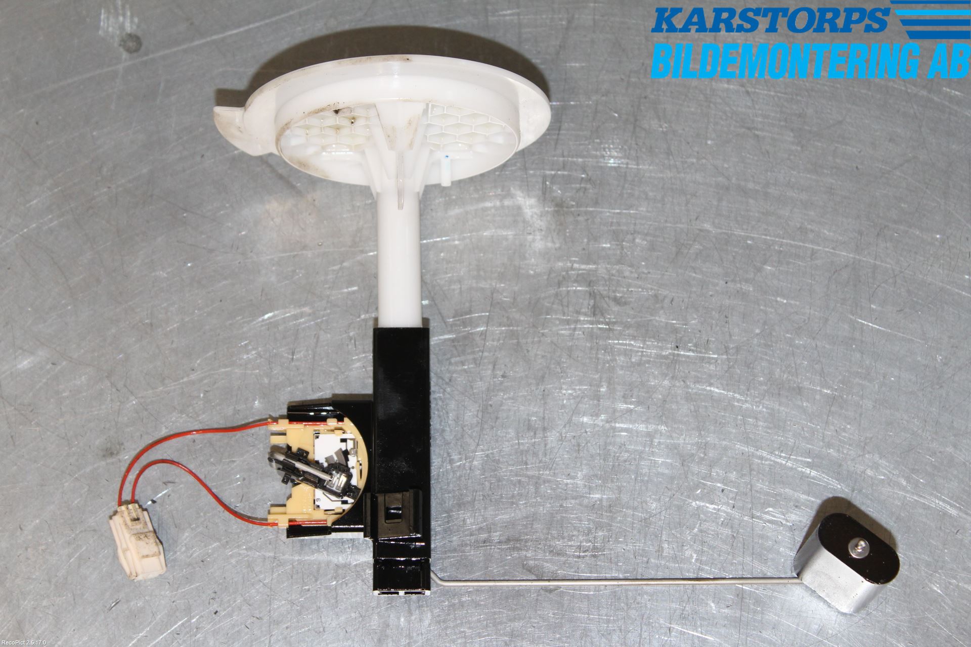 Volvo XC70 14-16 Giver Drivstofftank