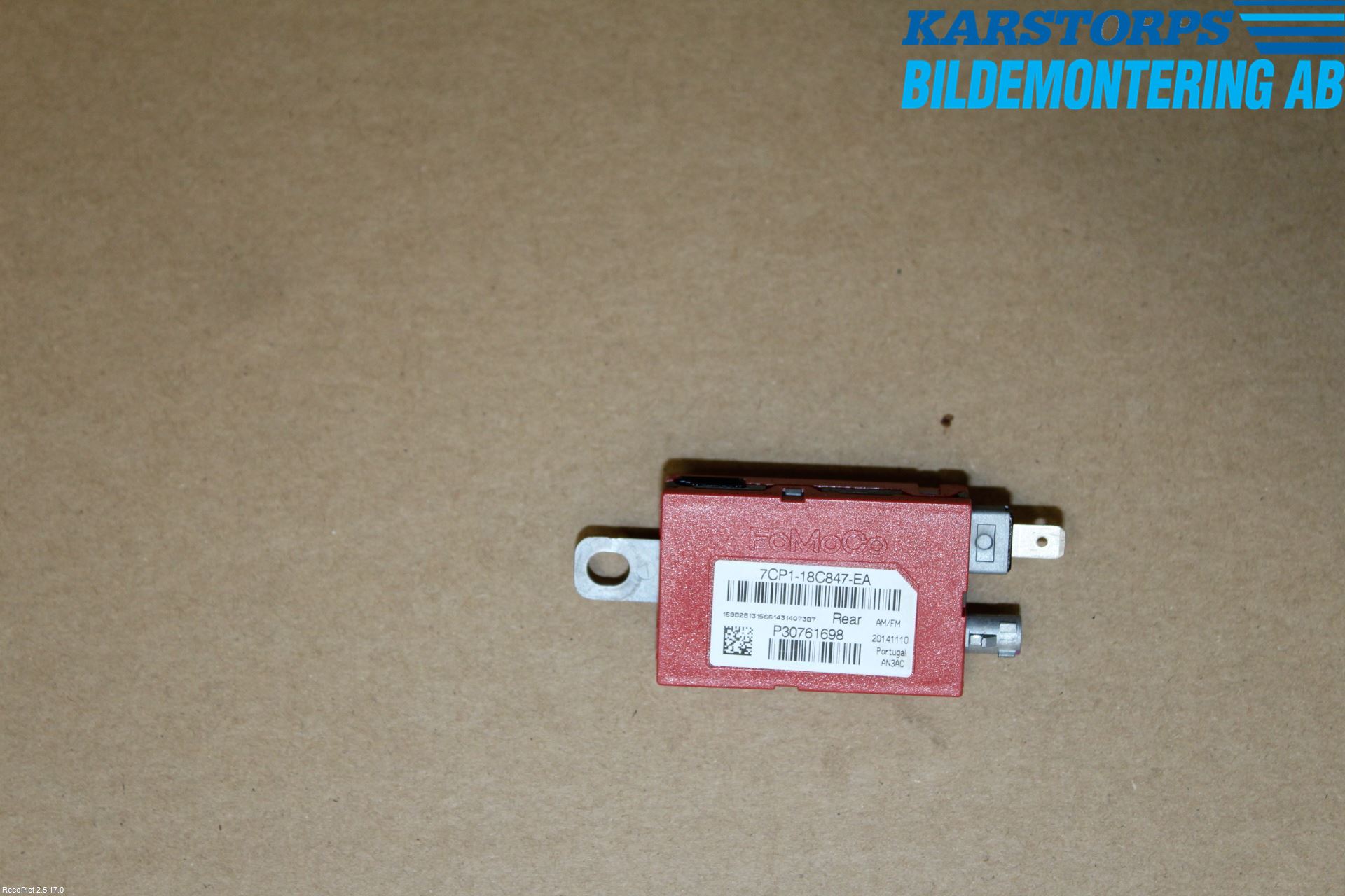 Volvo V40 12-19 Stereo Antenneforsterker