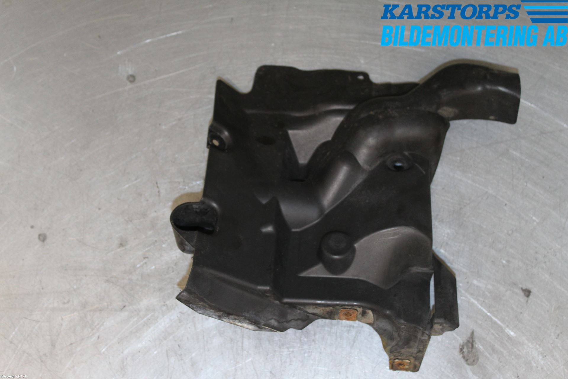 BMW 5 F10/F11/F18 09-17 Front Øvrig