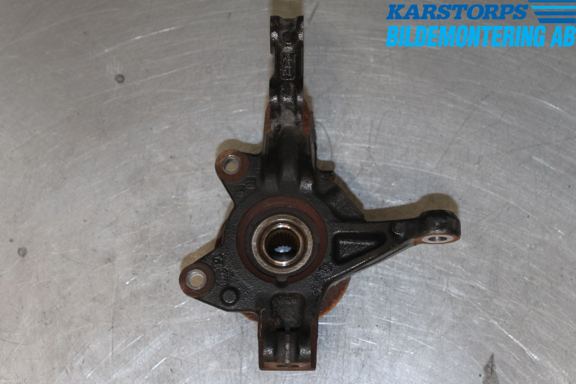 Renault CLIO IV 12-16 Spindel Hf