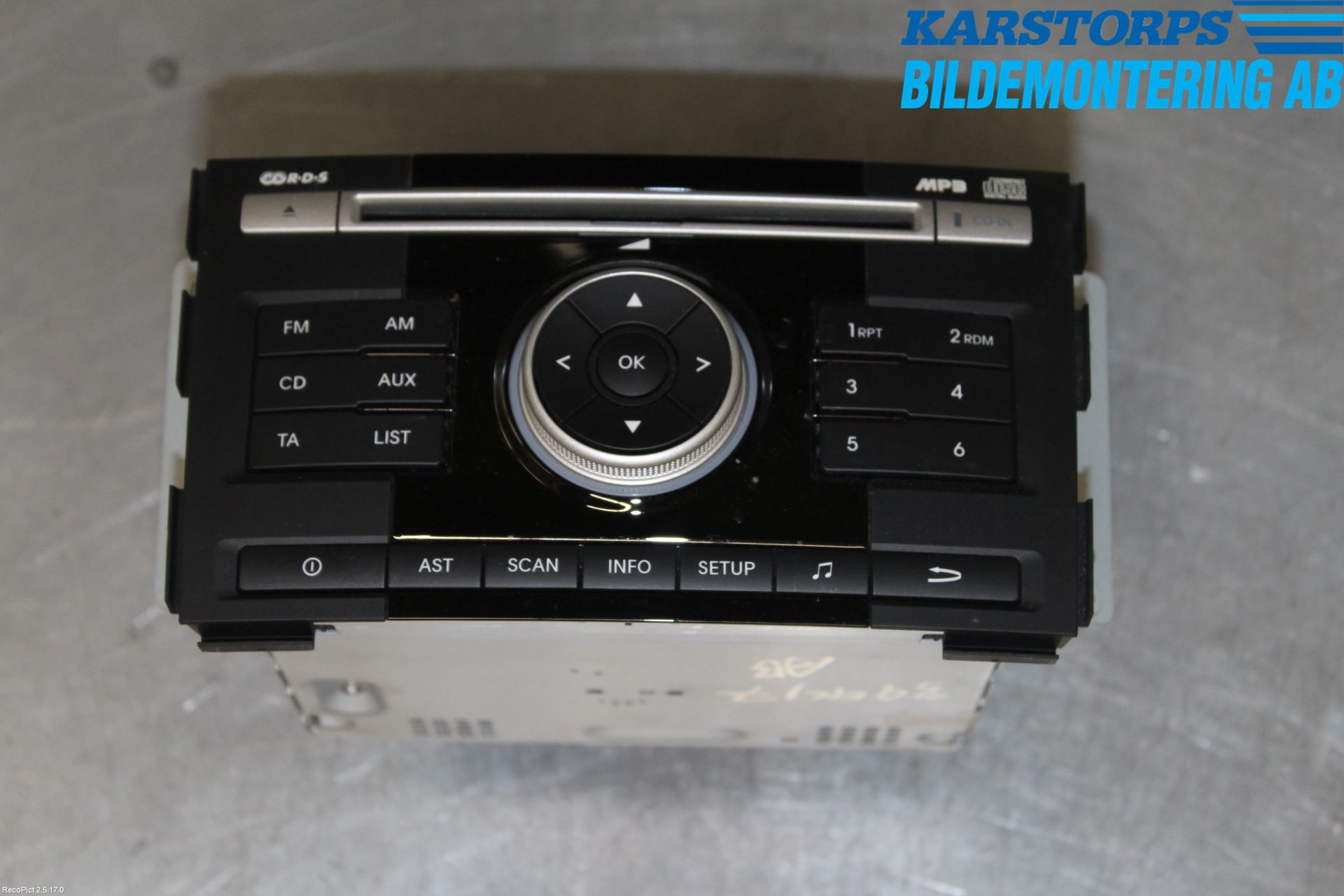 Kia VENGA 10-19 Stereo Radio Med Cd