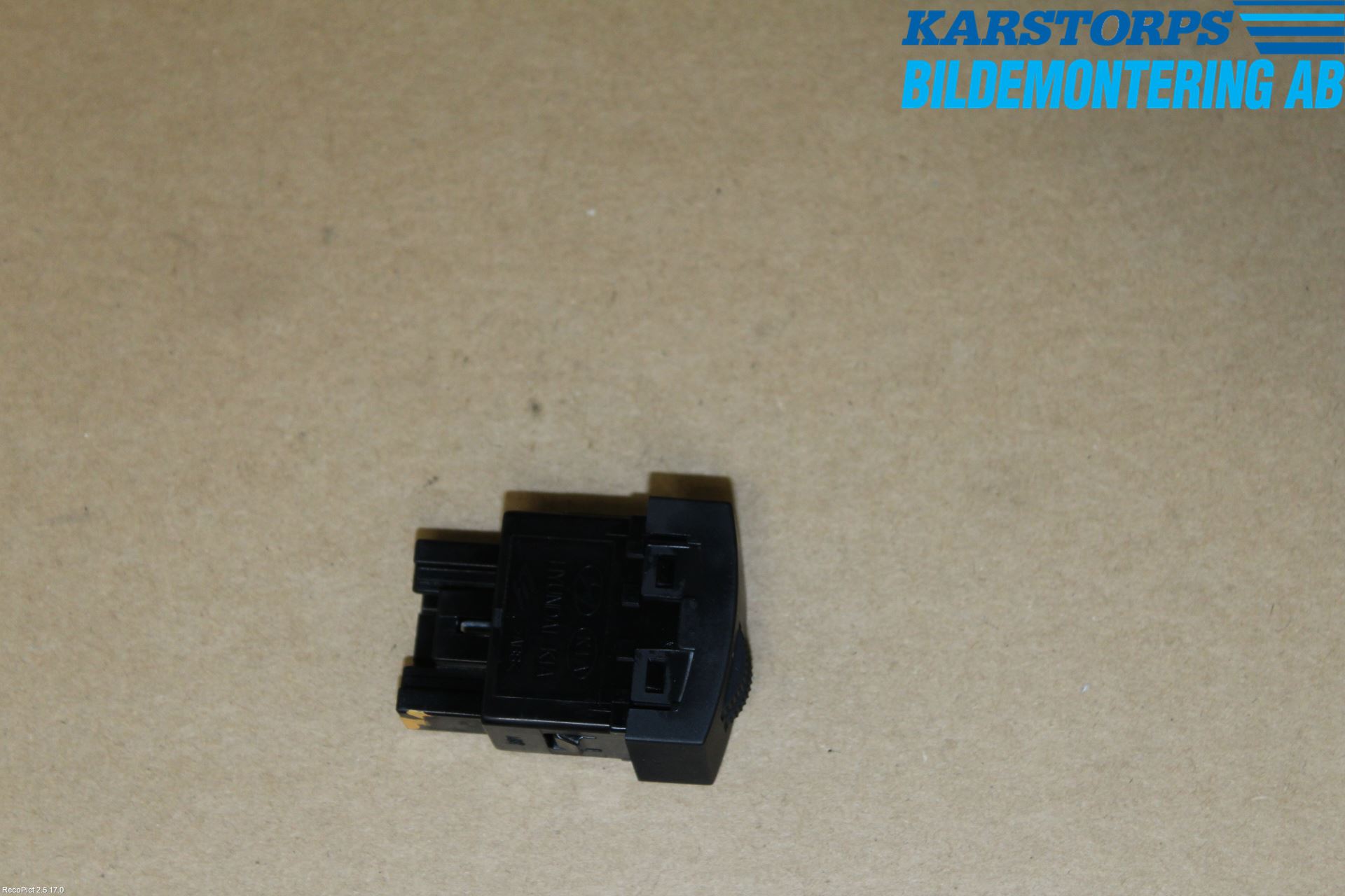 Kia VENGA 10-19 Frontlykt Lysspredderreg