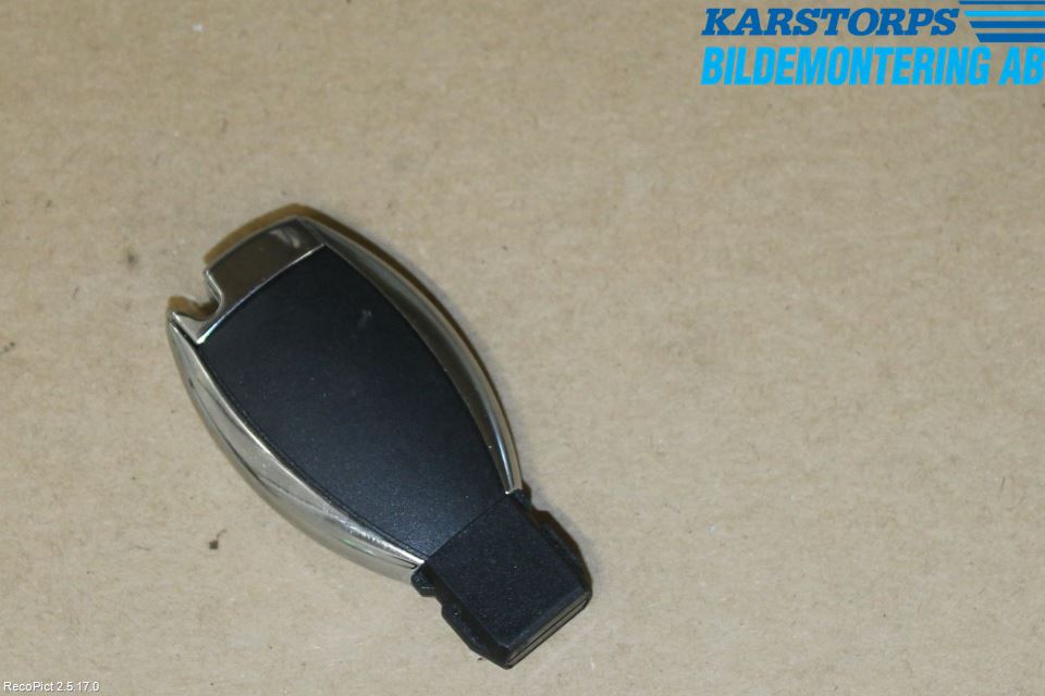 Mercedes-Benz MB C-KLASS (W205) 14-21 Nøkkel Fjernkontroll -Alarm