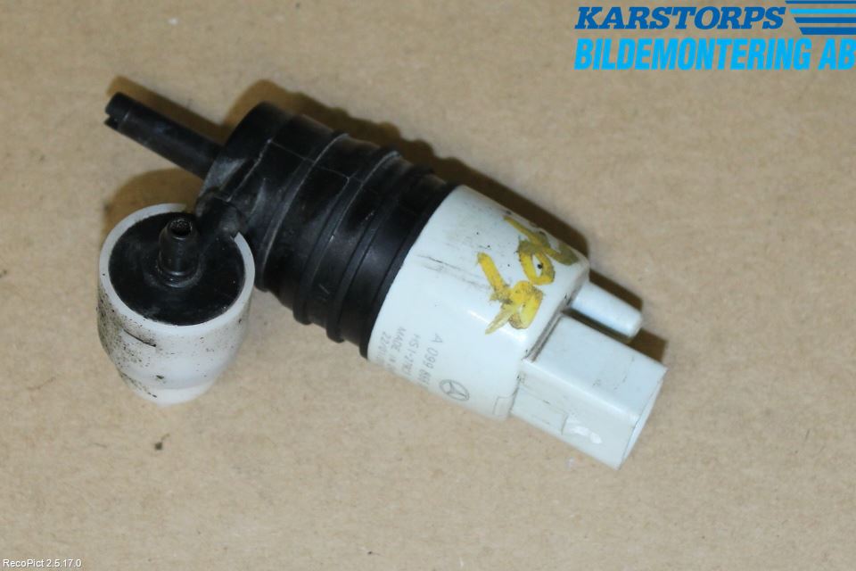 Mercedes-Benz MB C-KLASS (W205) 14-21 Spylerpumpe Frontrute