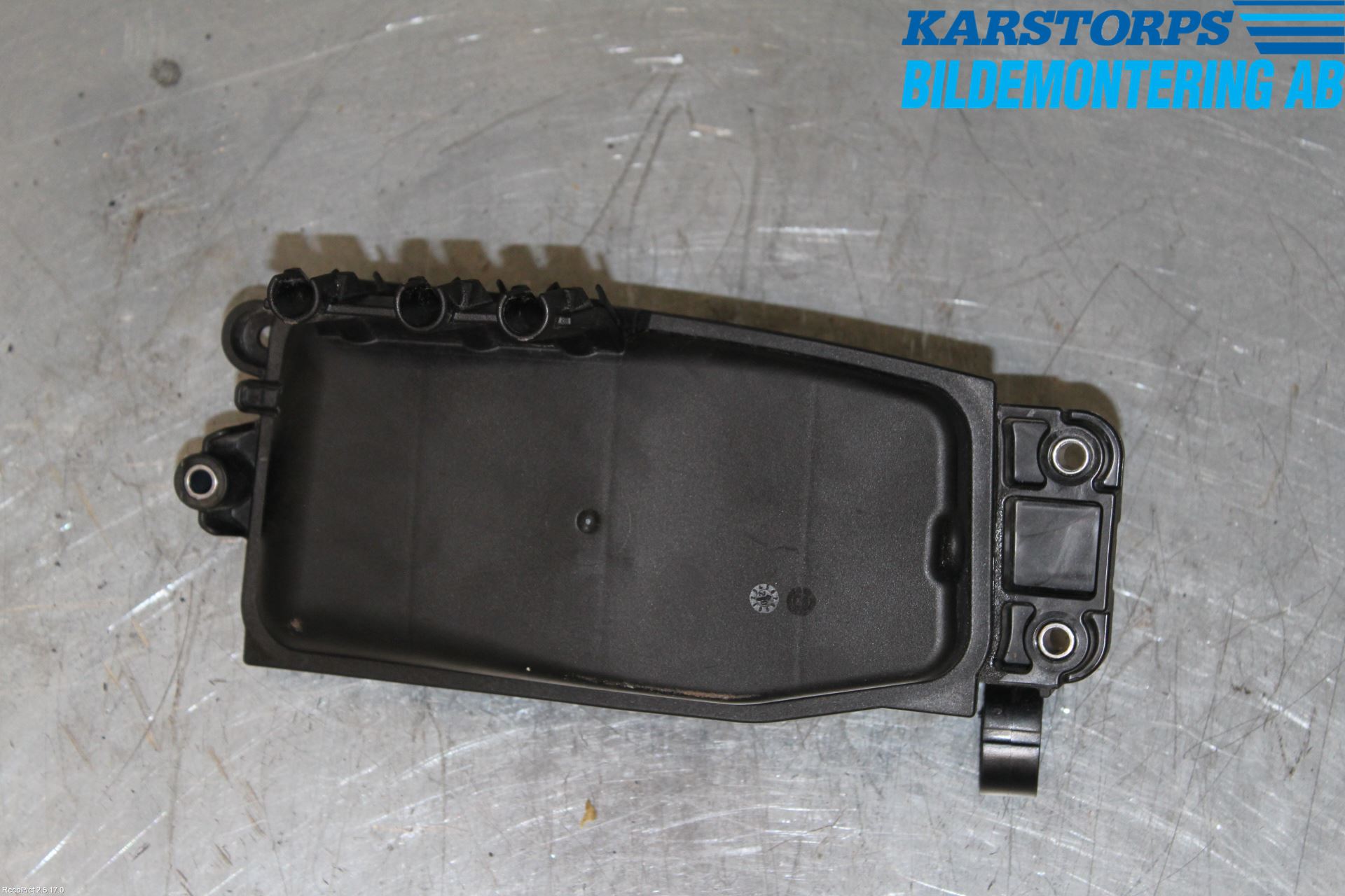 Mercedes-Benz MB C-KLASS (W205) 14-21 Fordeler Vacum Klokke
