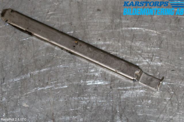 Volvo C30 10-13 Frontlykt Holder-Feste