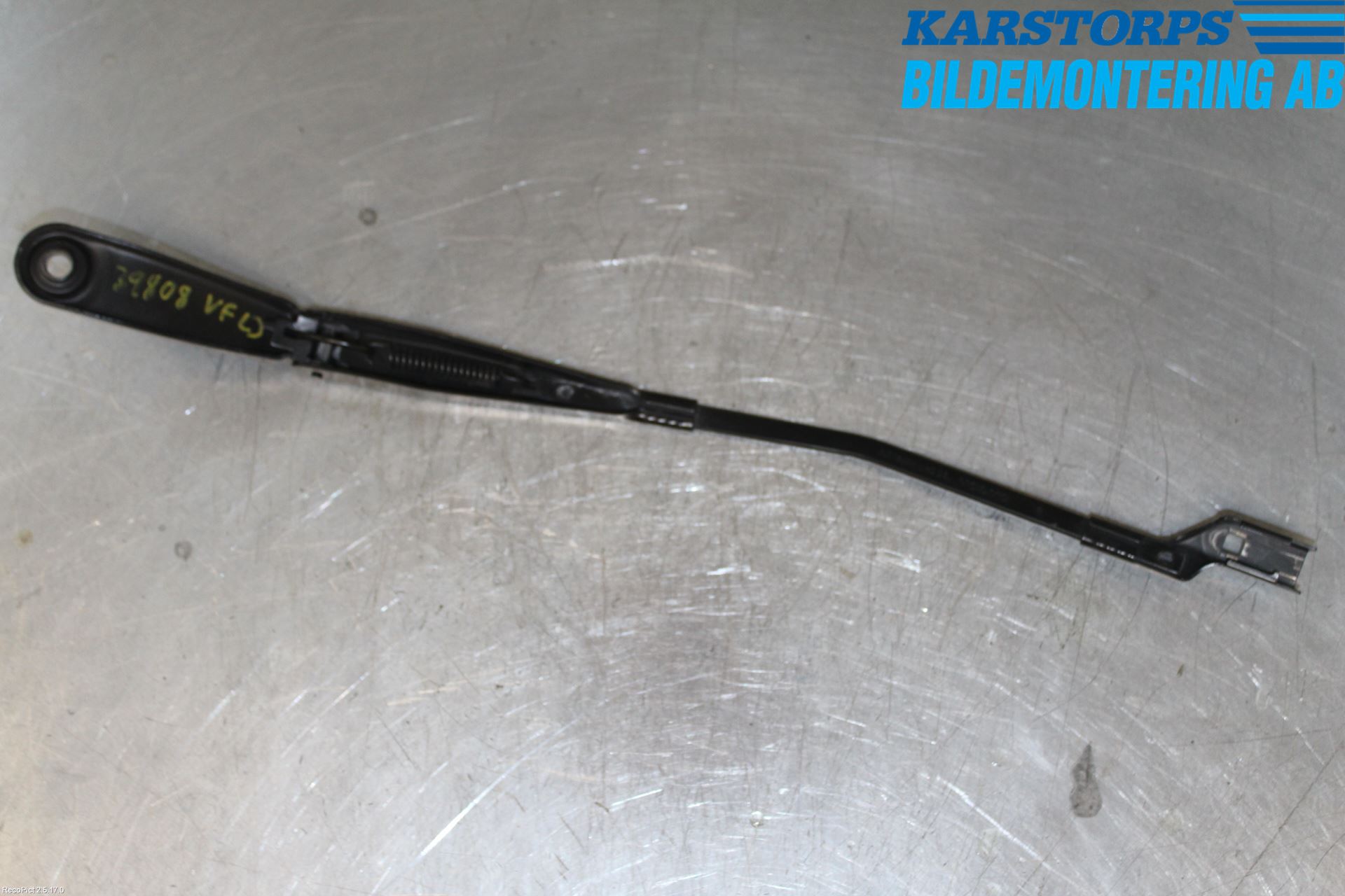 Volvo V70 14-16 Viskerarm-Armer Frontrute