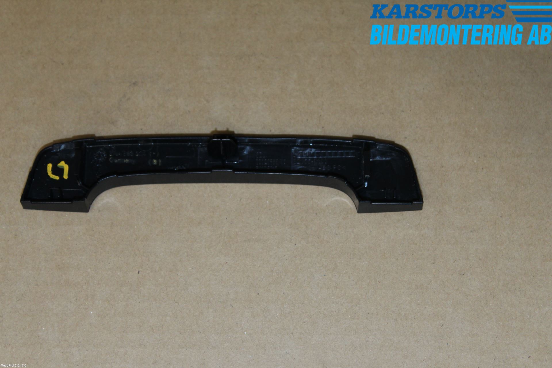 Volkswagen VW PASSAT 11-14 Innr Konsoll-Lomme